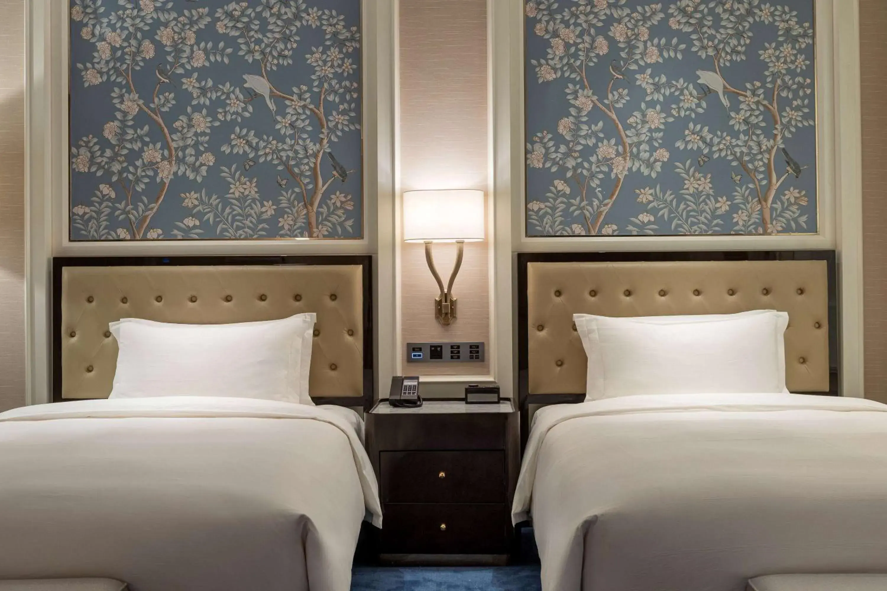 Deluxe Twin Room in Wyndham Taian West Deluxe Twin Room in Wyndham Taian West