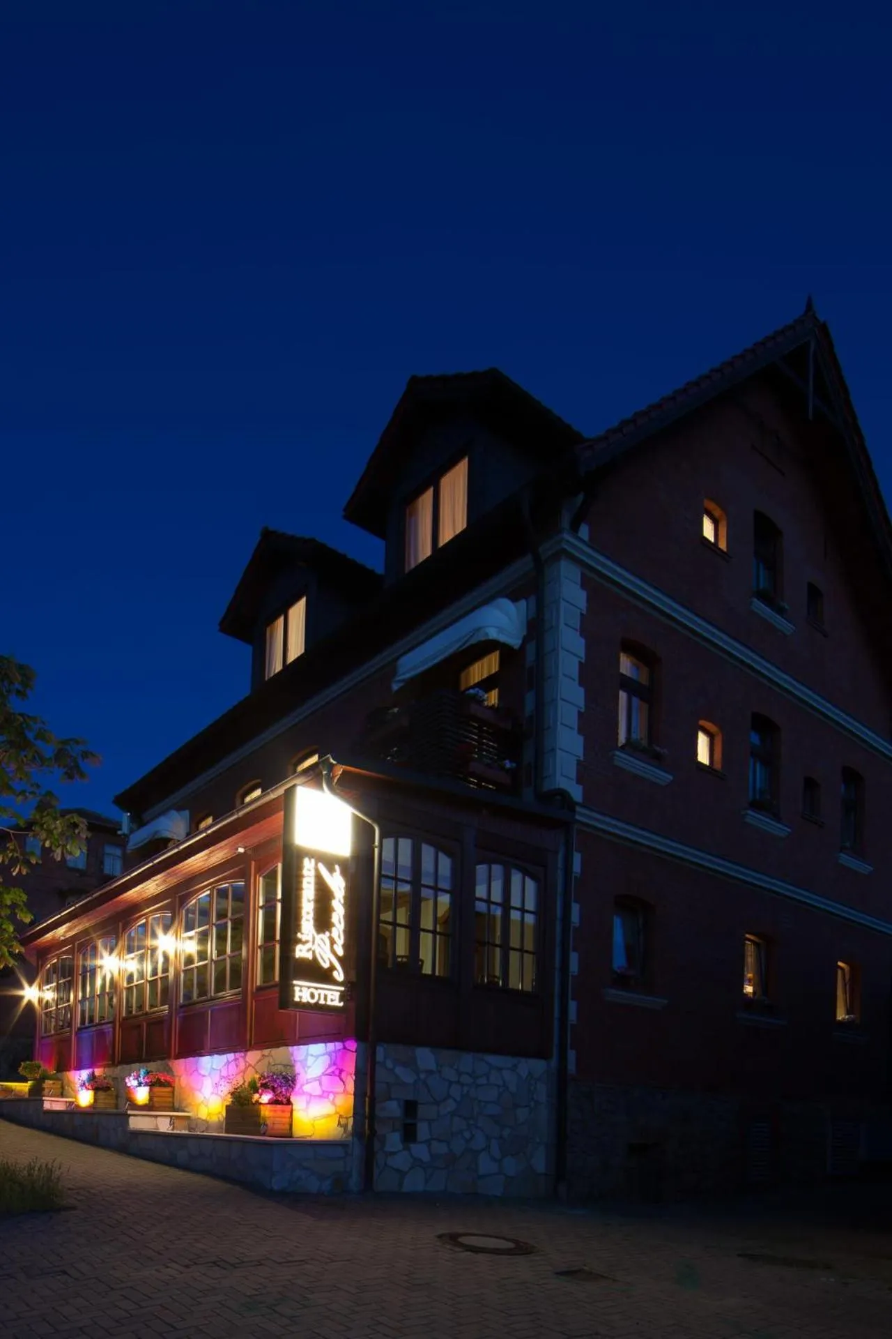 Property building in Hotel und Restaurant Piccolo