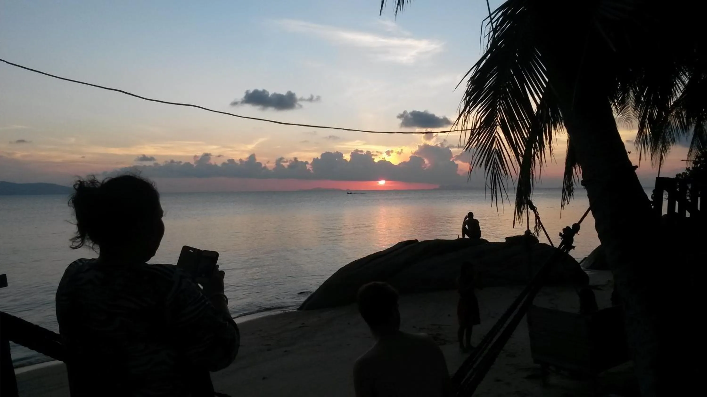 Night in Hotel Rung Phangan