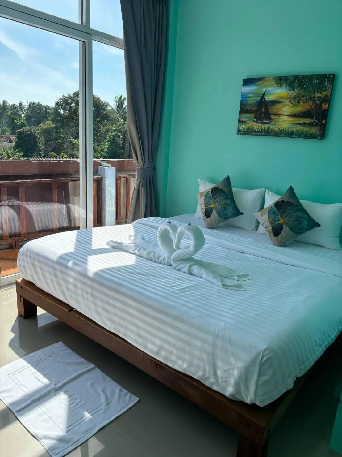 Bed in Hotel Rung Phangan