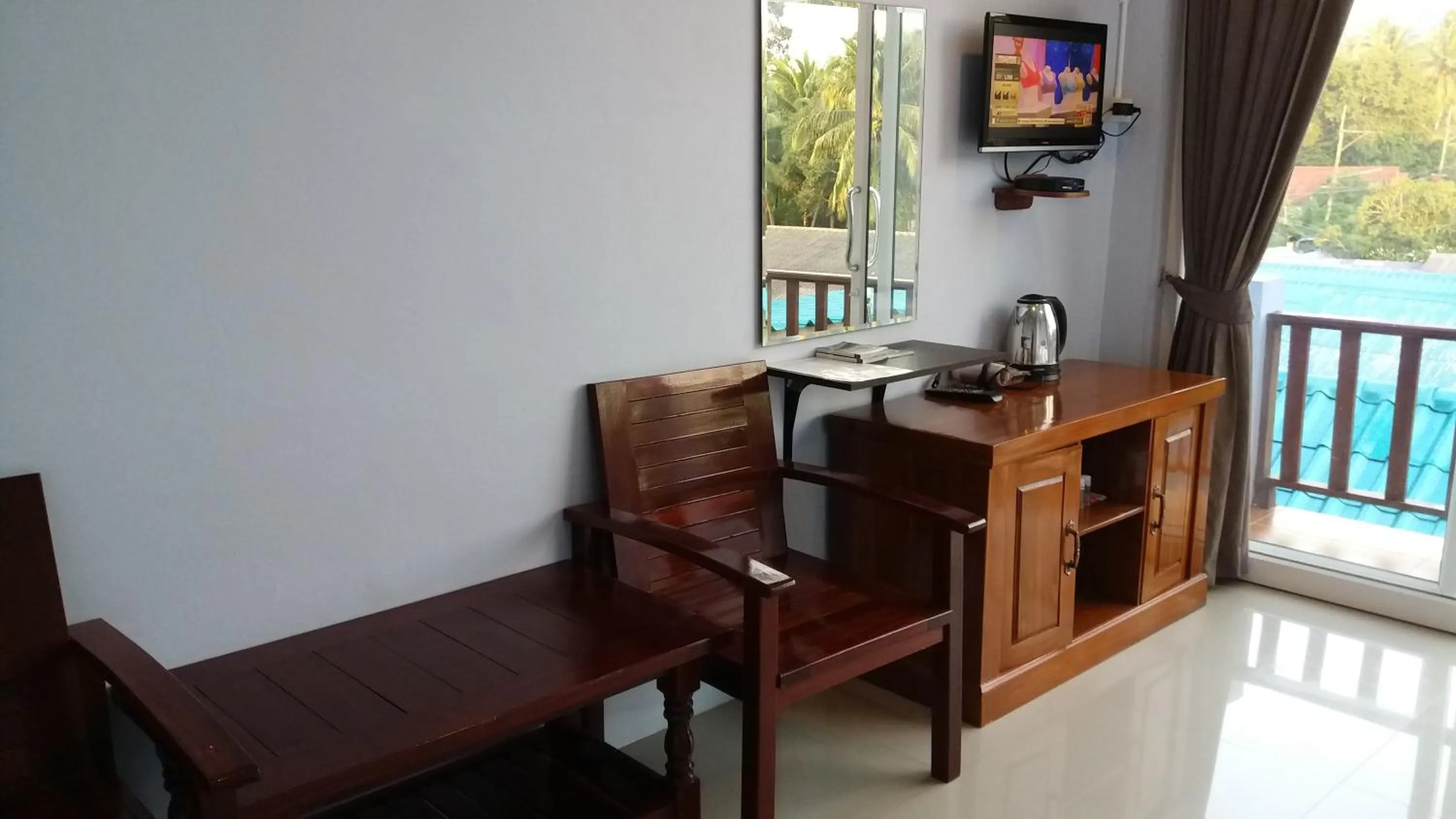 Seating area in Hotel Rung Phangan