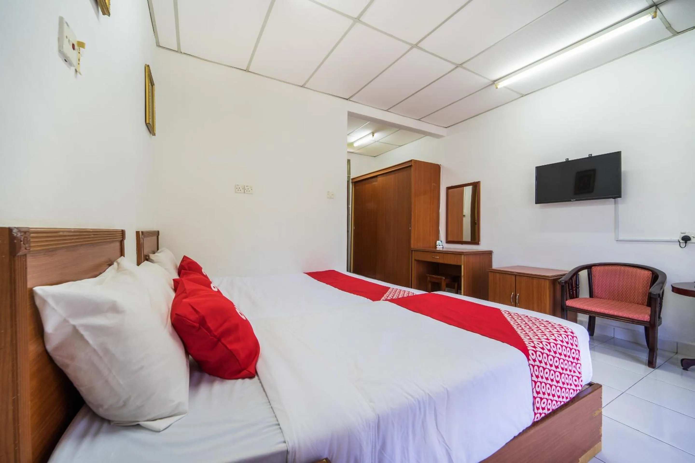 Bedroom, Bed in Hotel O Terap Inn Kuala Nerang