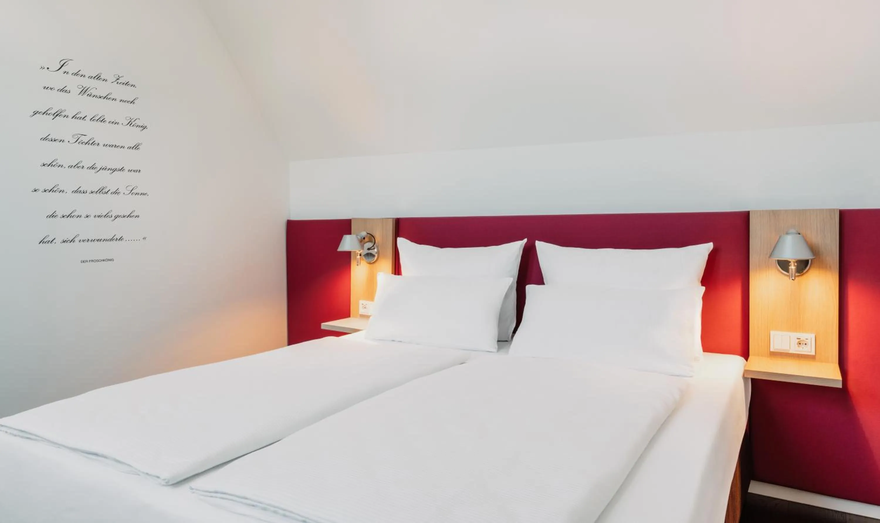 Bed in Grimms Hotel Hanau