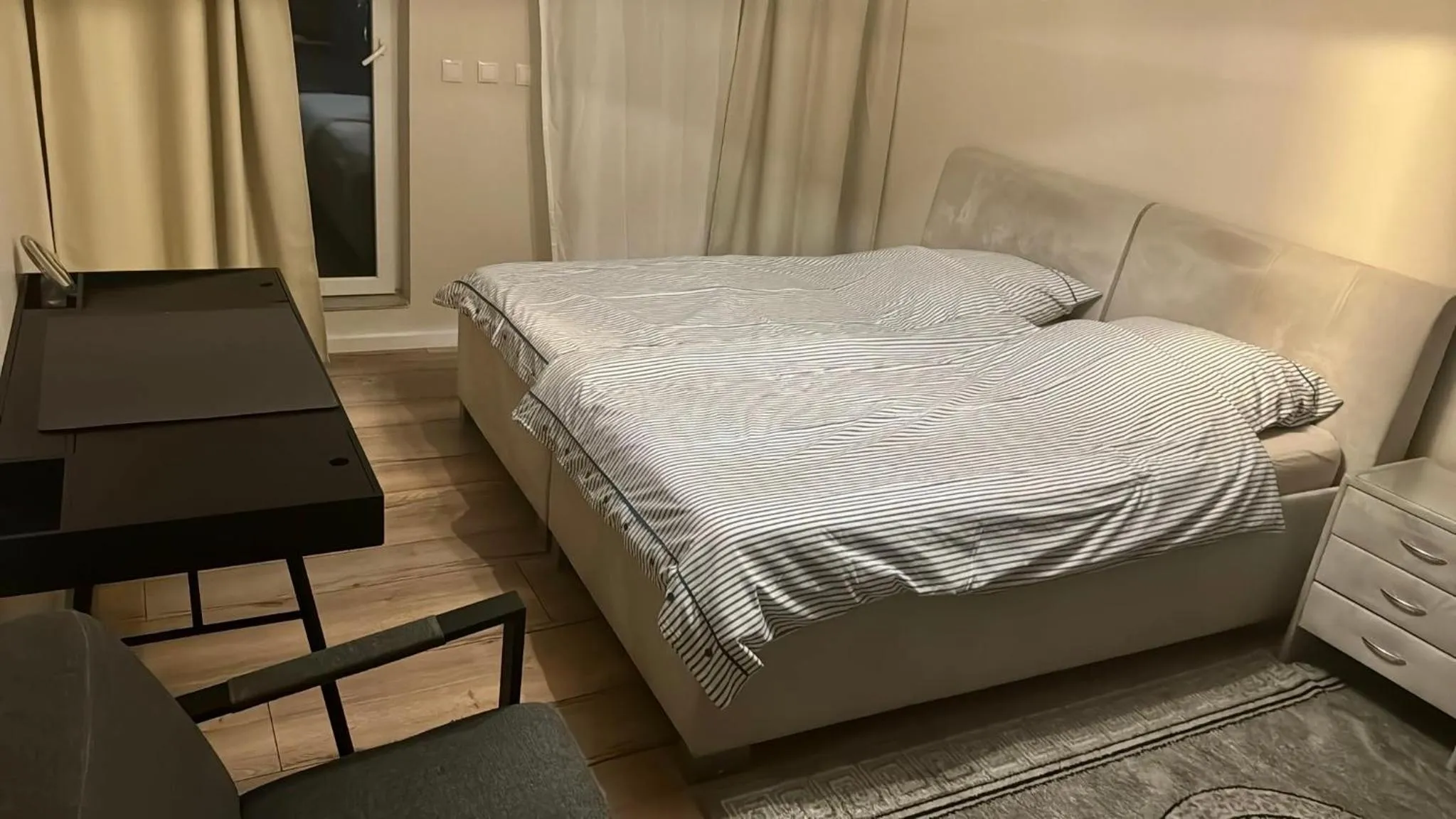 Bed in FHS ApartHotel