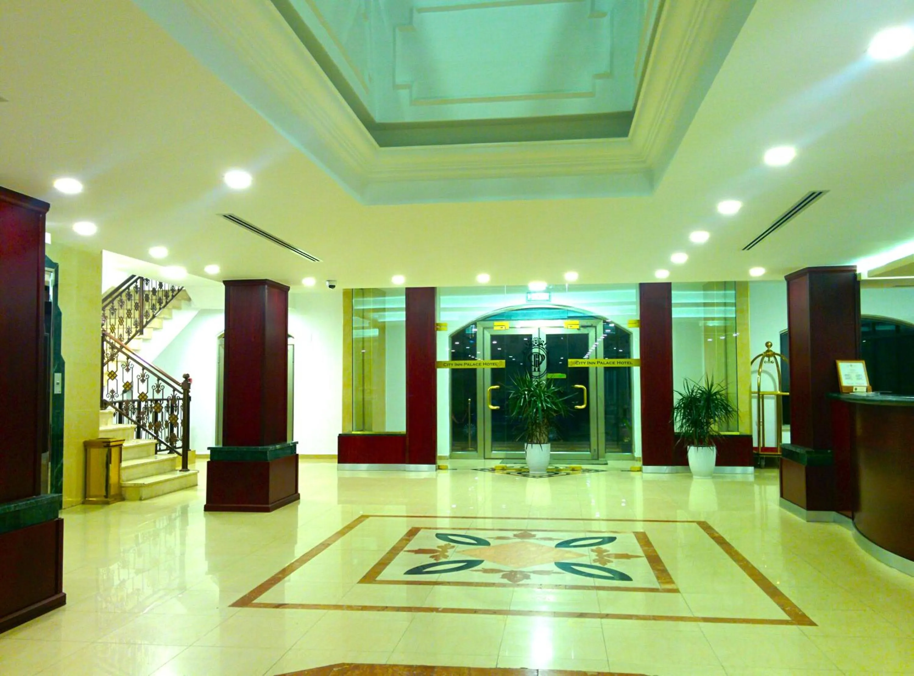 Lobby or reception in City Inn Palace Hotel
