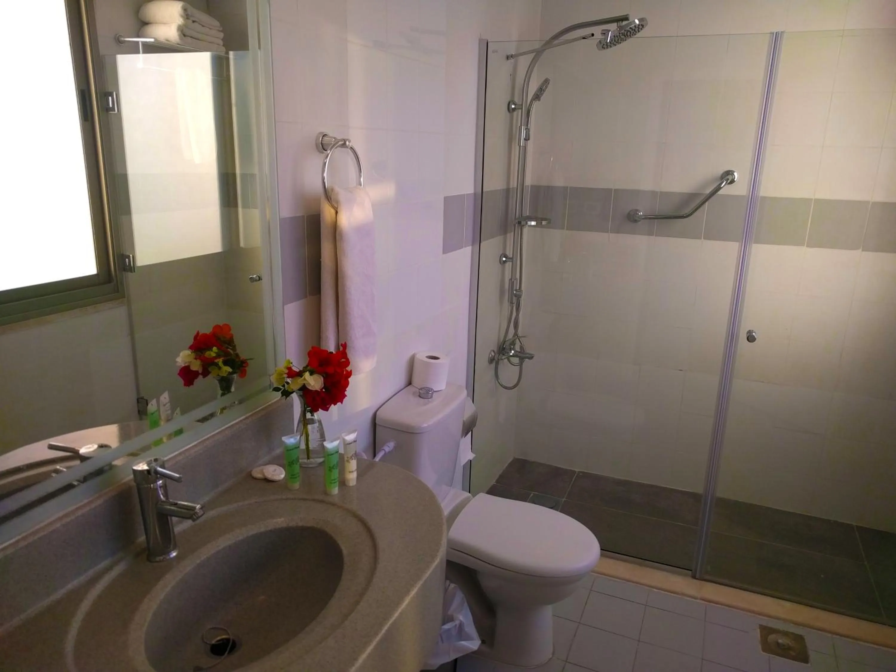 Bathroom in City Inn Palace Hotel