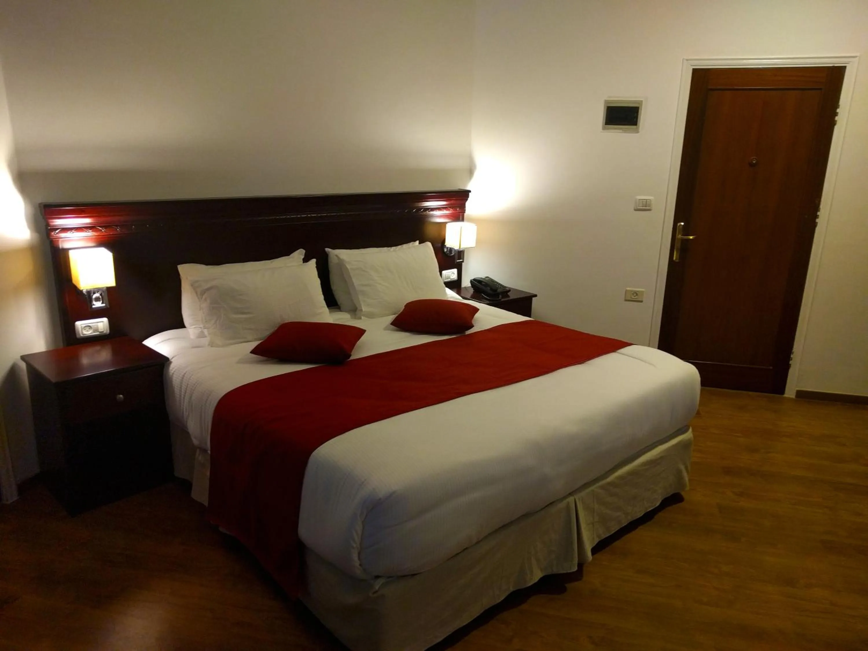 Photo of the whole room, Bed in City Inn Palace Hotel