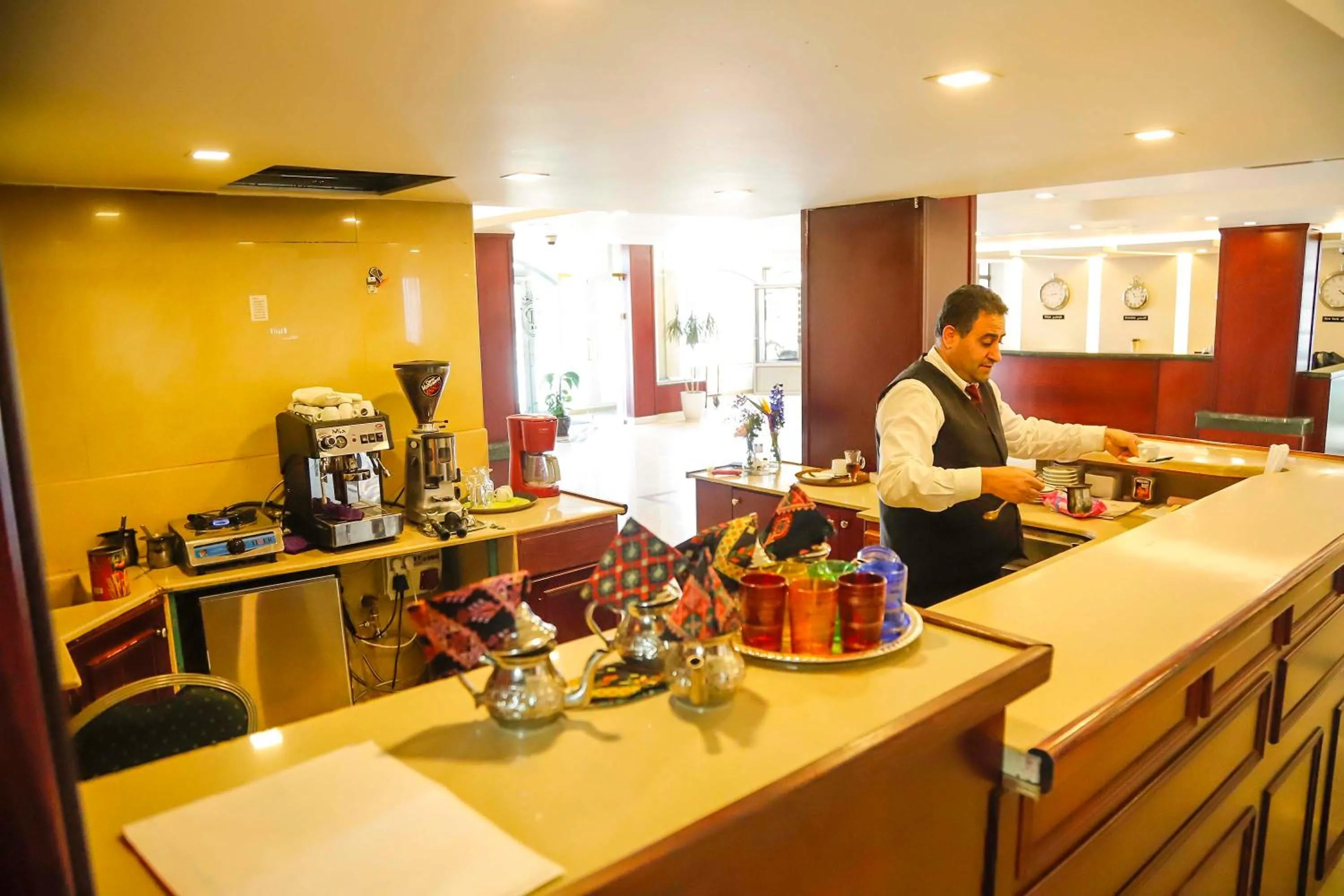 Coffee/tea facilities in City Inn Palace Hotel