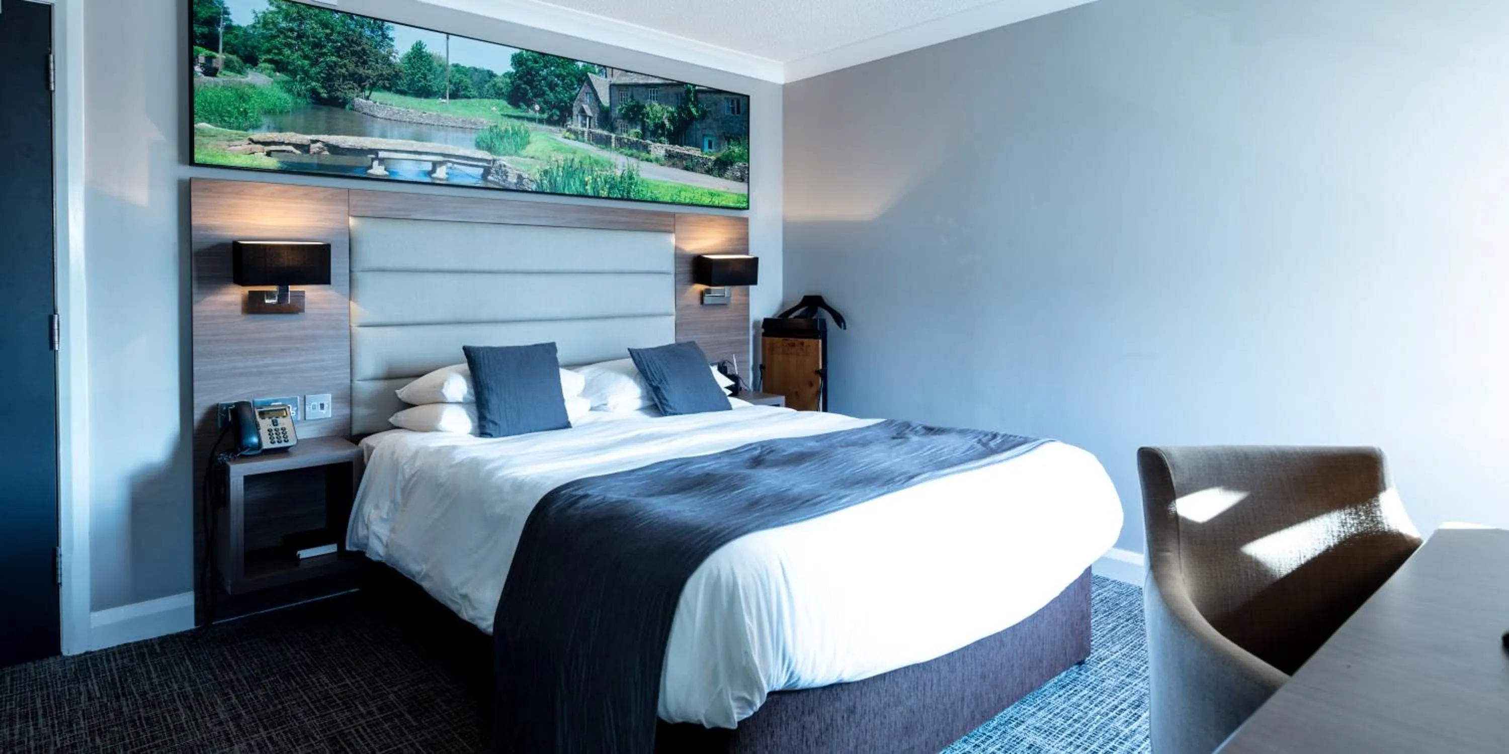 Photo of the whole room, Bed in Riverside Hotel