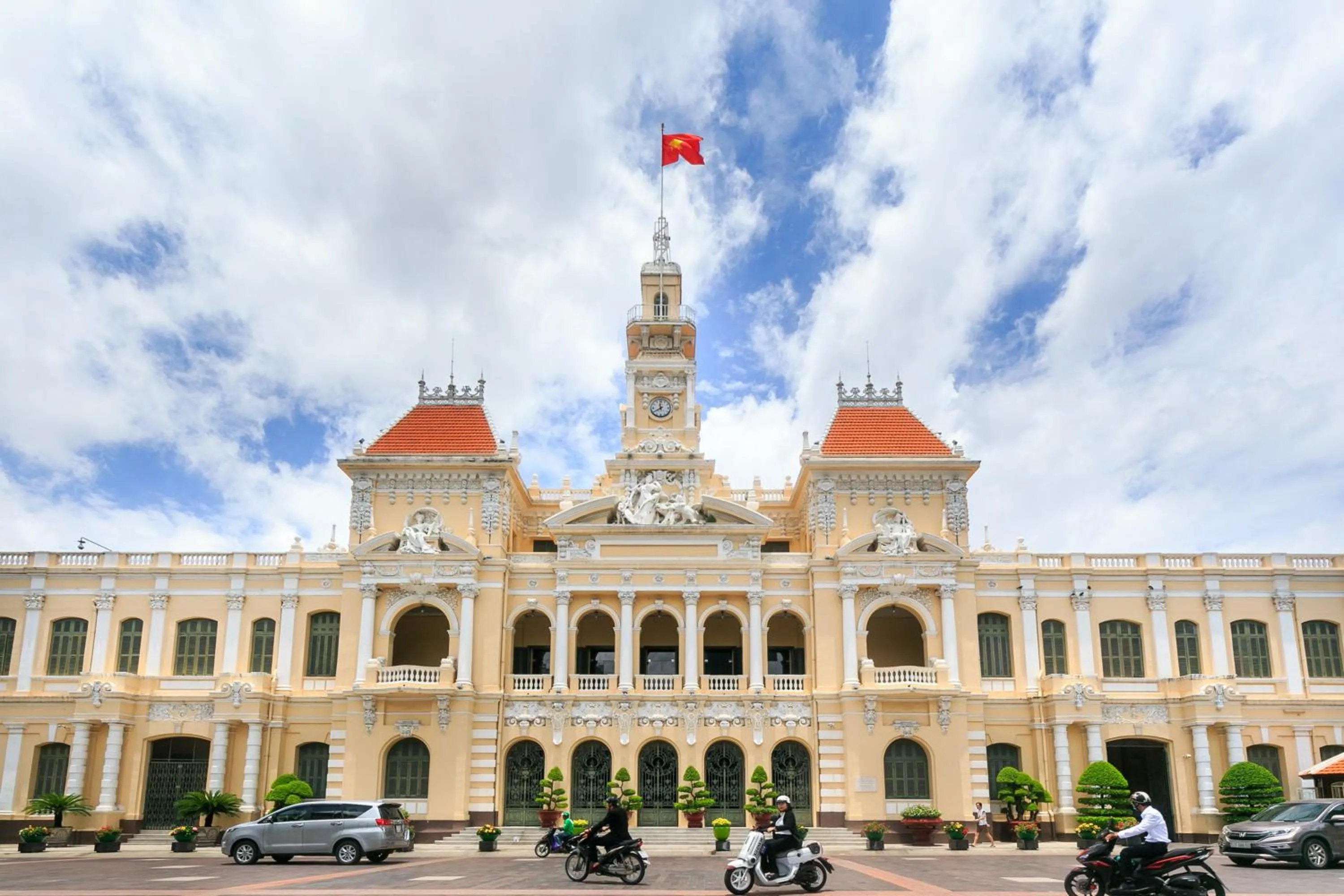 Nearby landmark in Hoang Luxury Hotel Dist 1 Ho Chi Minh