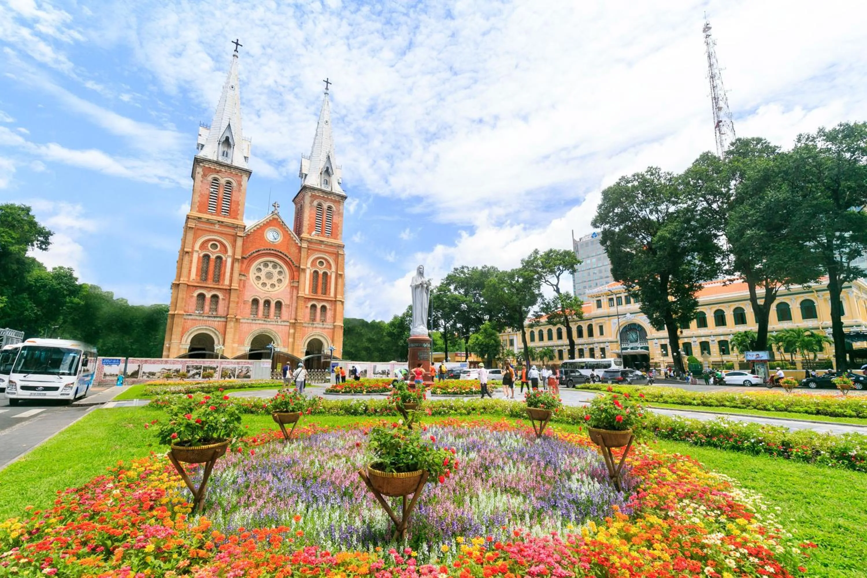 Nearby landmark in Hoang Luxury Hotel Dist 1 Ho Chi Minh