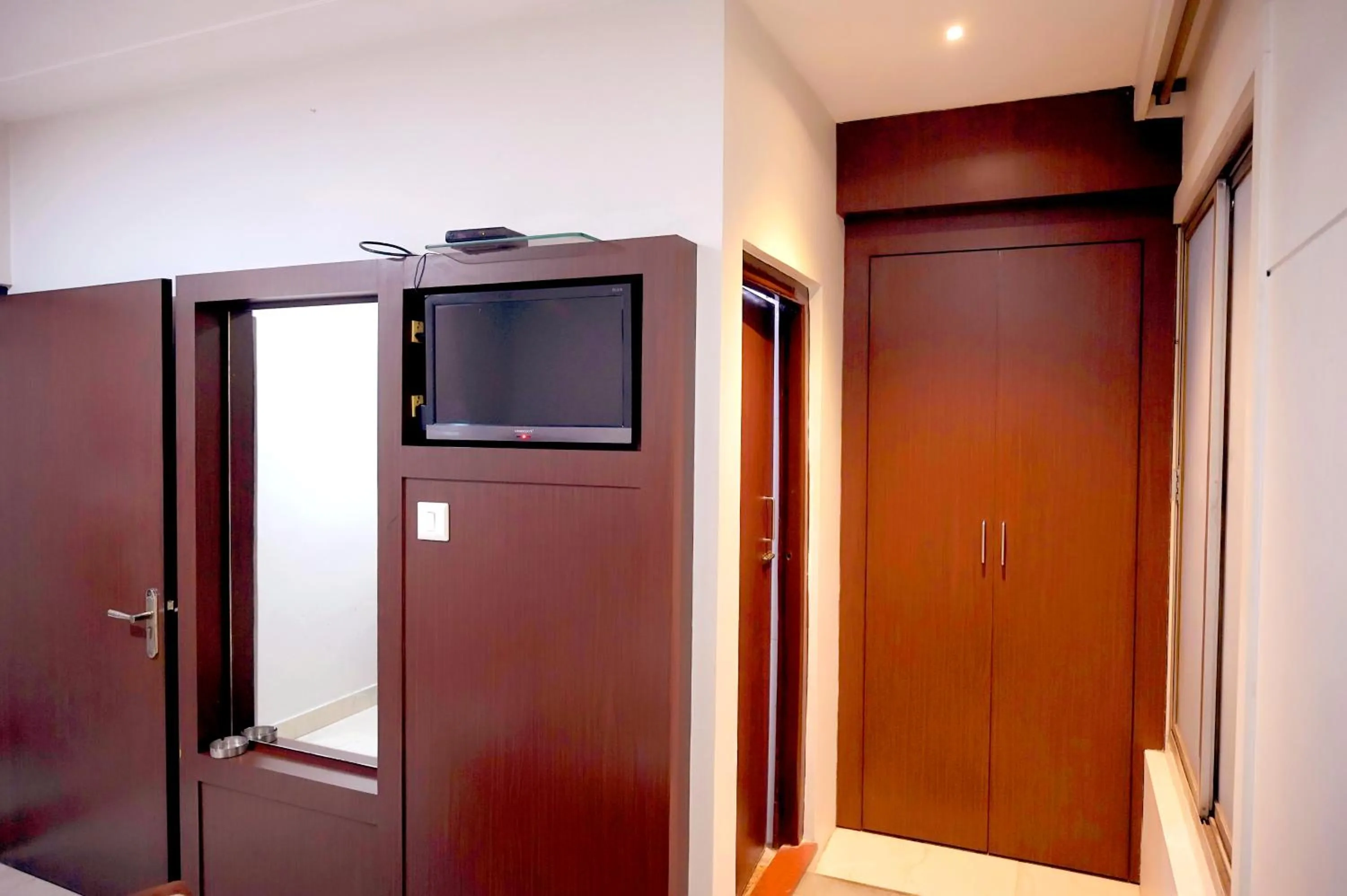 Entertainment in Subhash Hotel