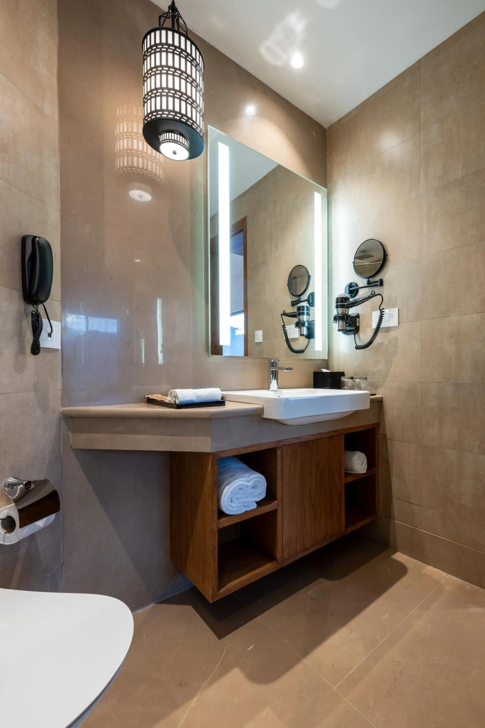 Bathroom in Charmwood Hotel