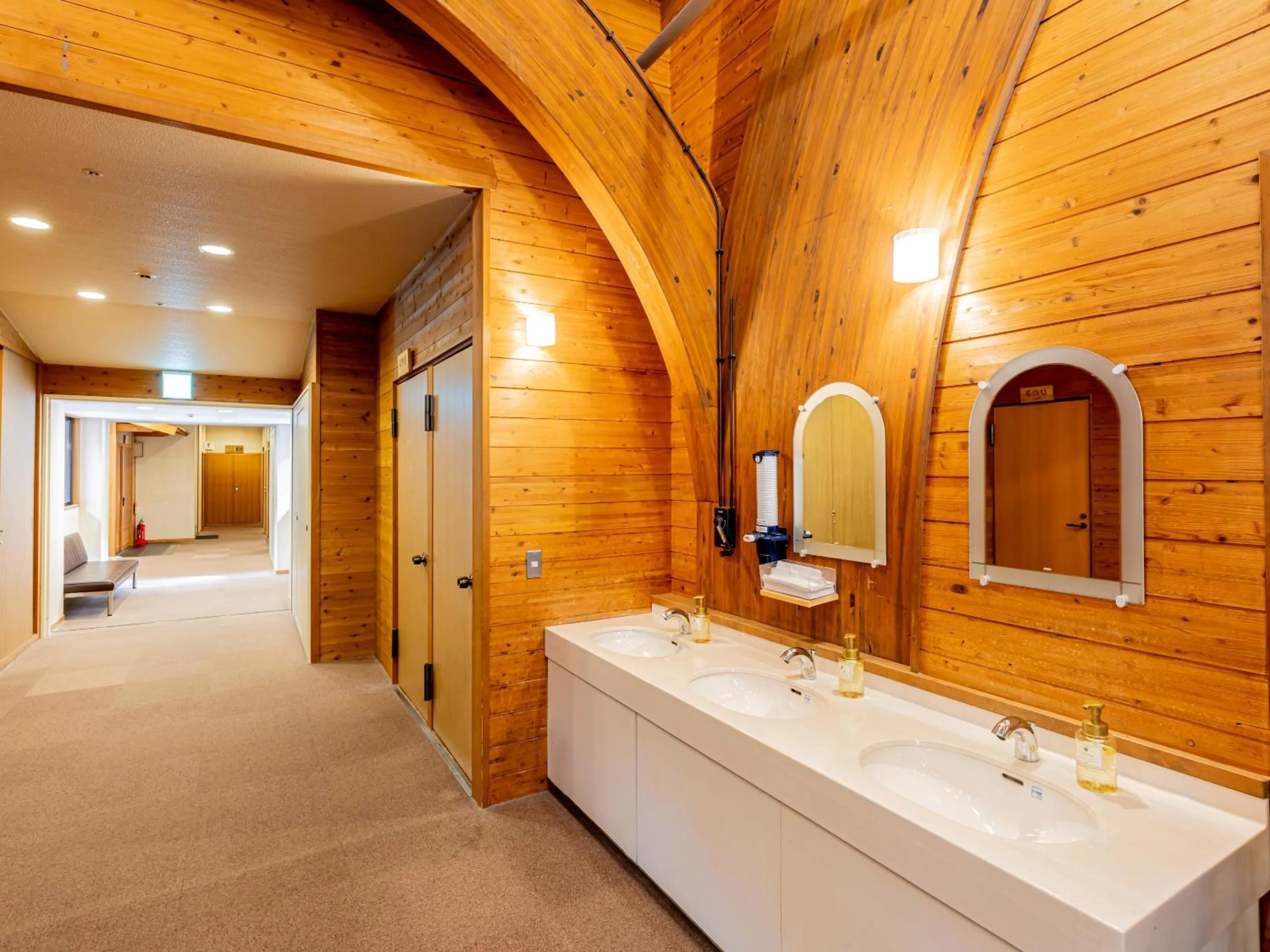 Area and facilities in Miyama Nature and Culture Village Kajikaso