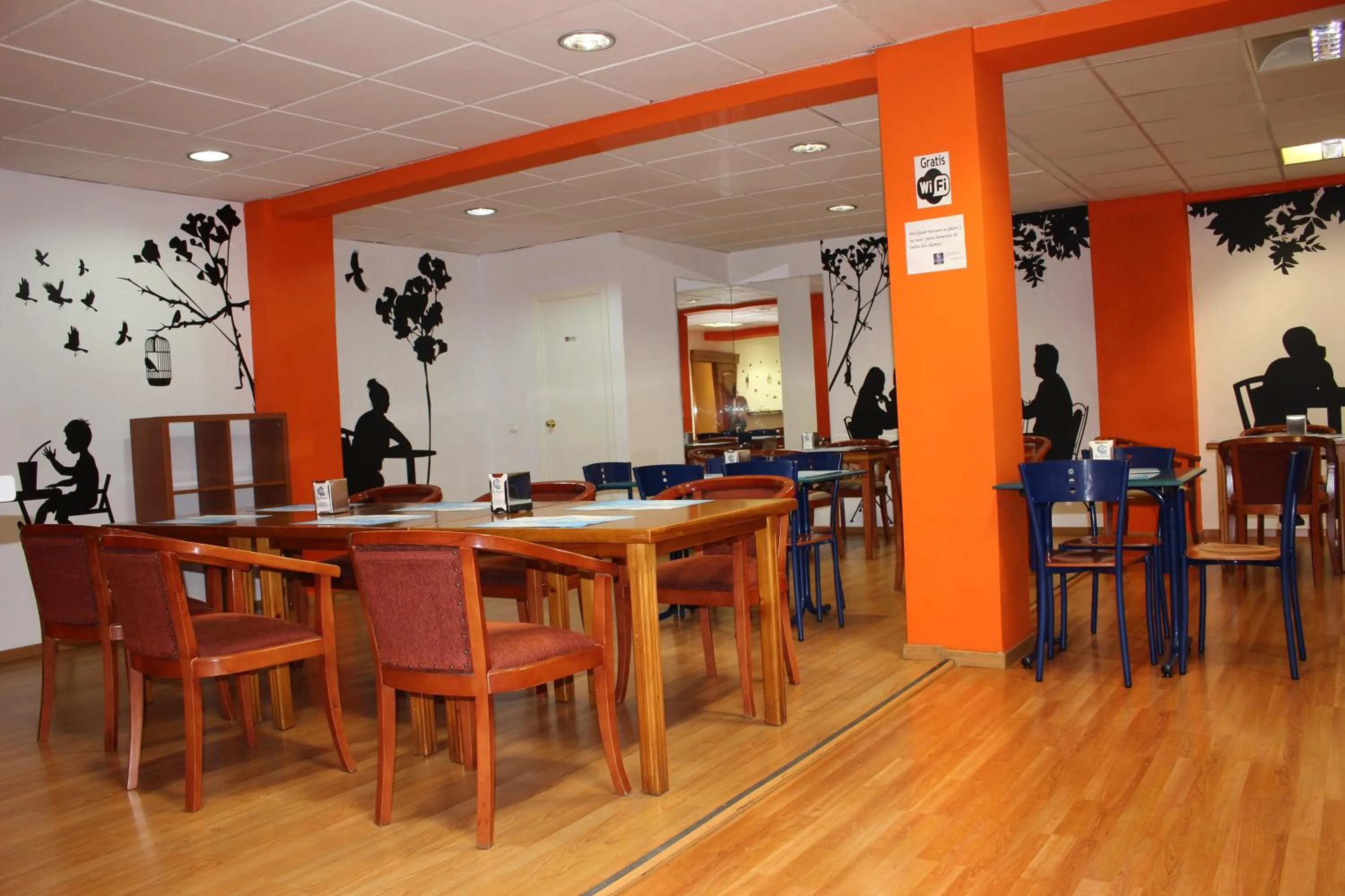 Lounge or bar in Hotel La Curva