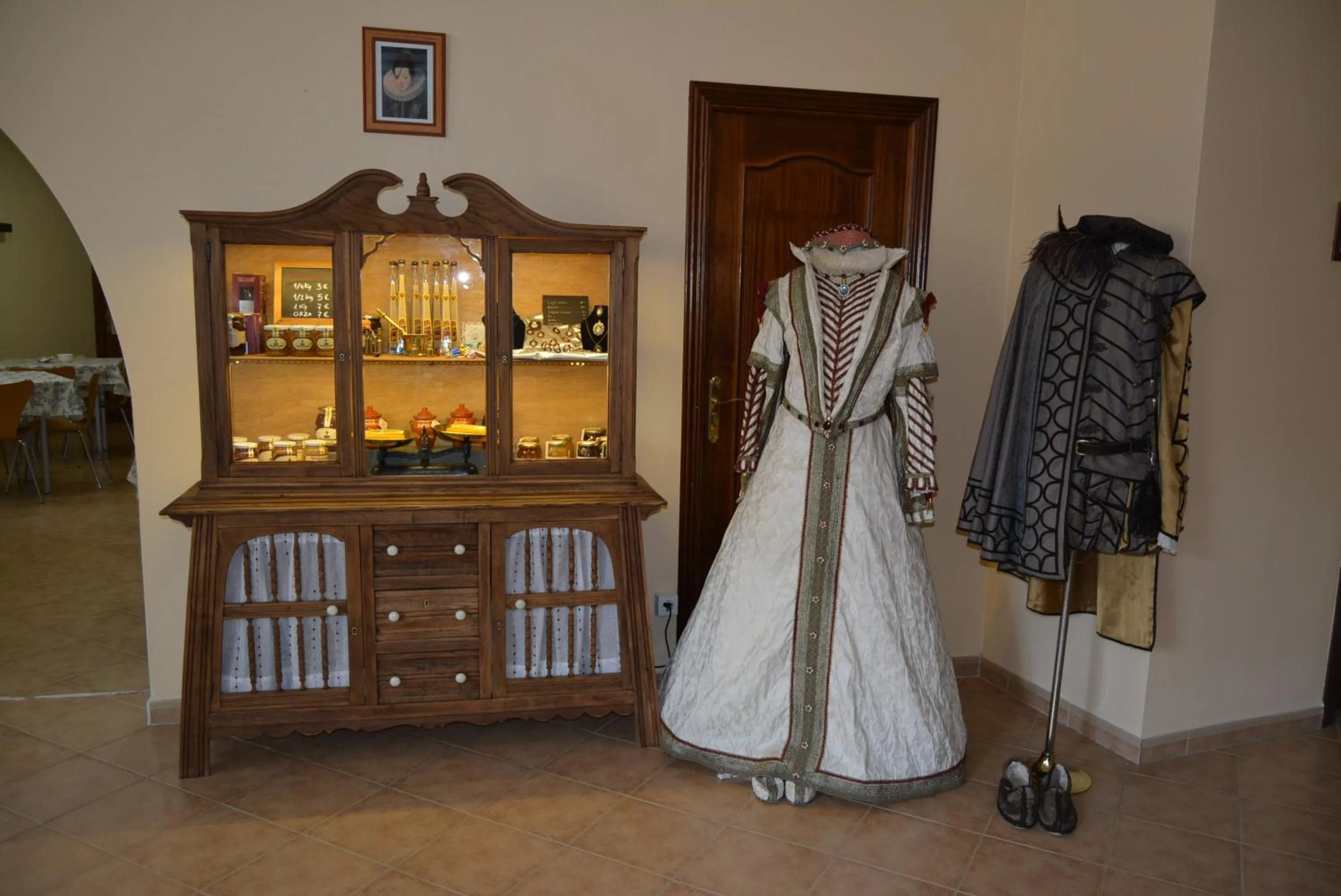 On-site shops in Hotel Mayno