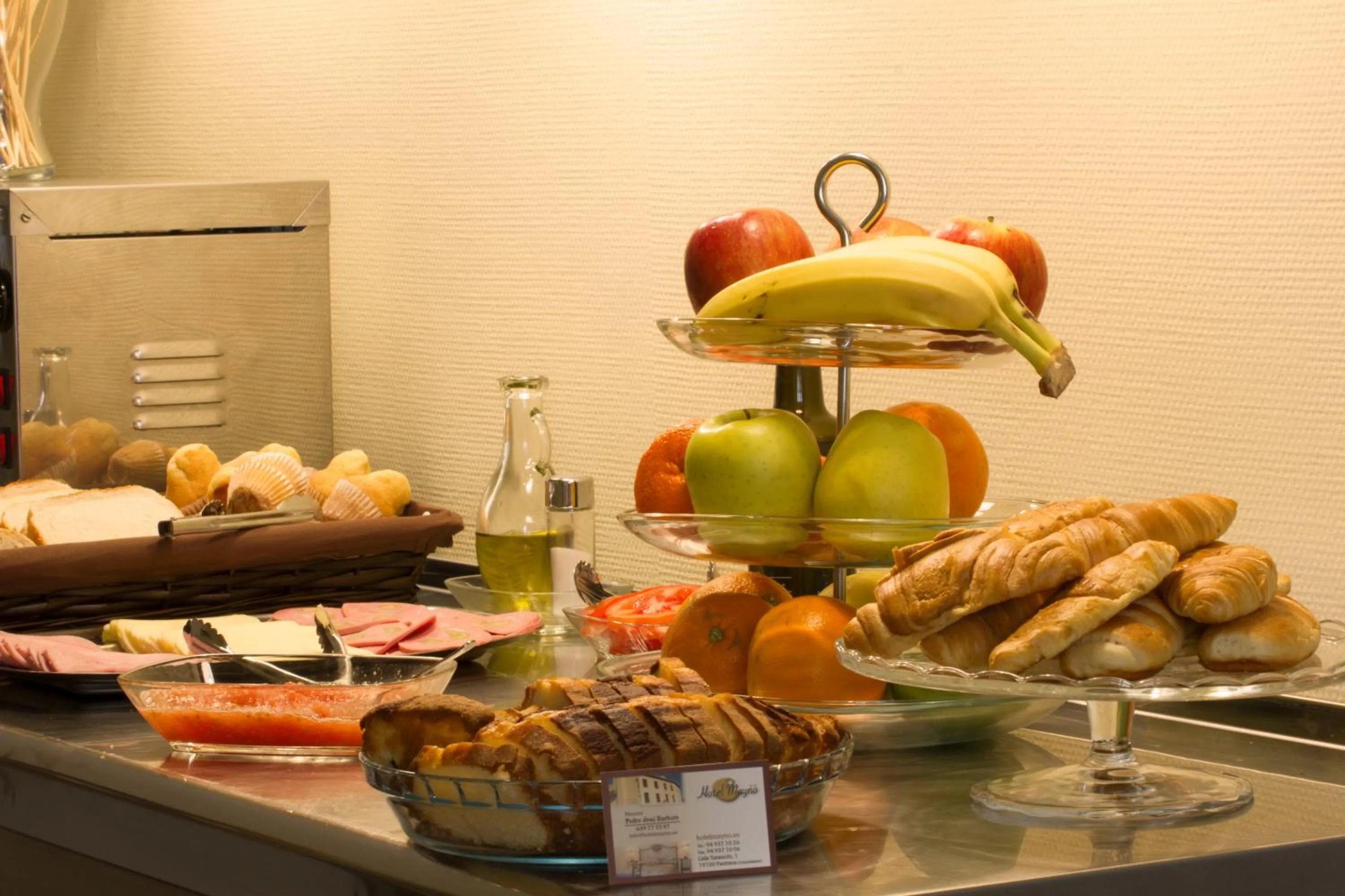 Buffet breakfast in Hotel Mayno