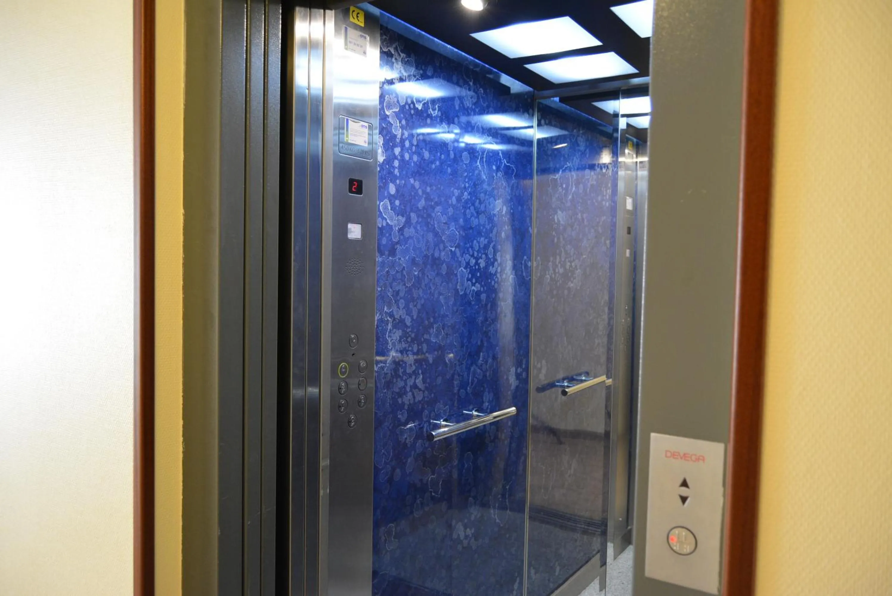 Decorative detail in Hotel Mayno