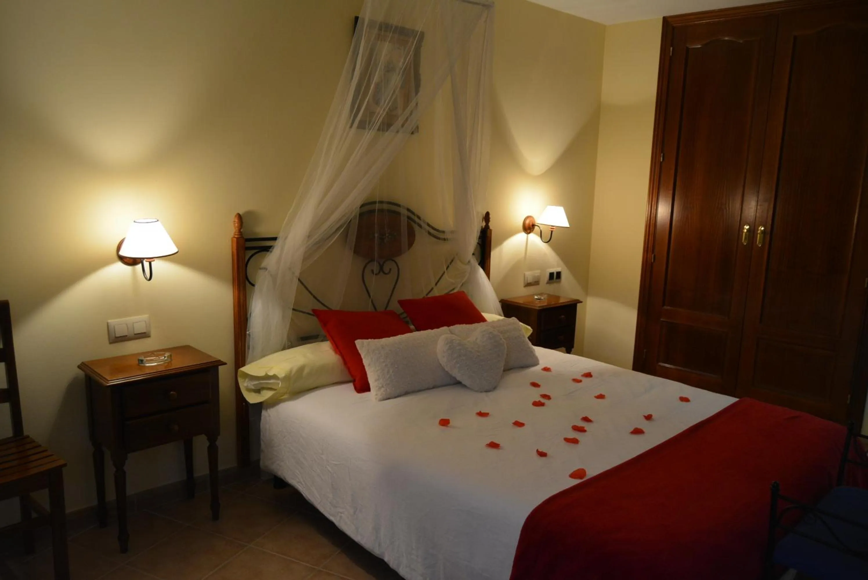 Photo of the whole room, Bed in Hotel Mayno