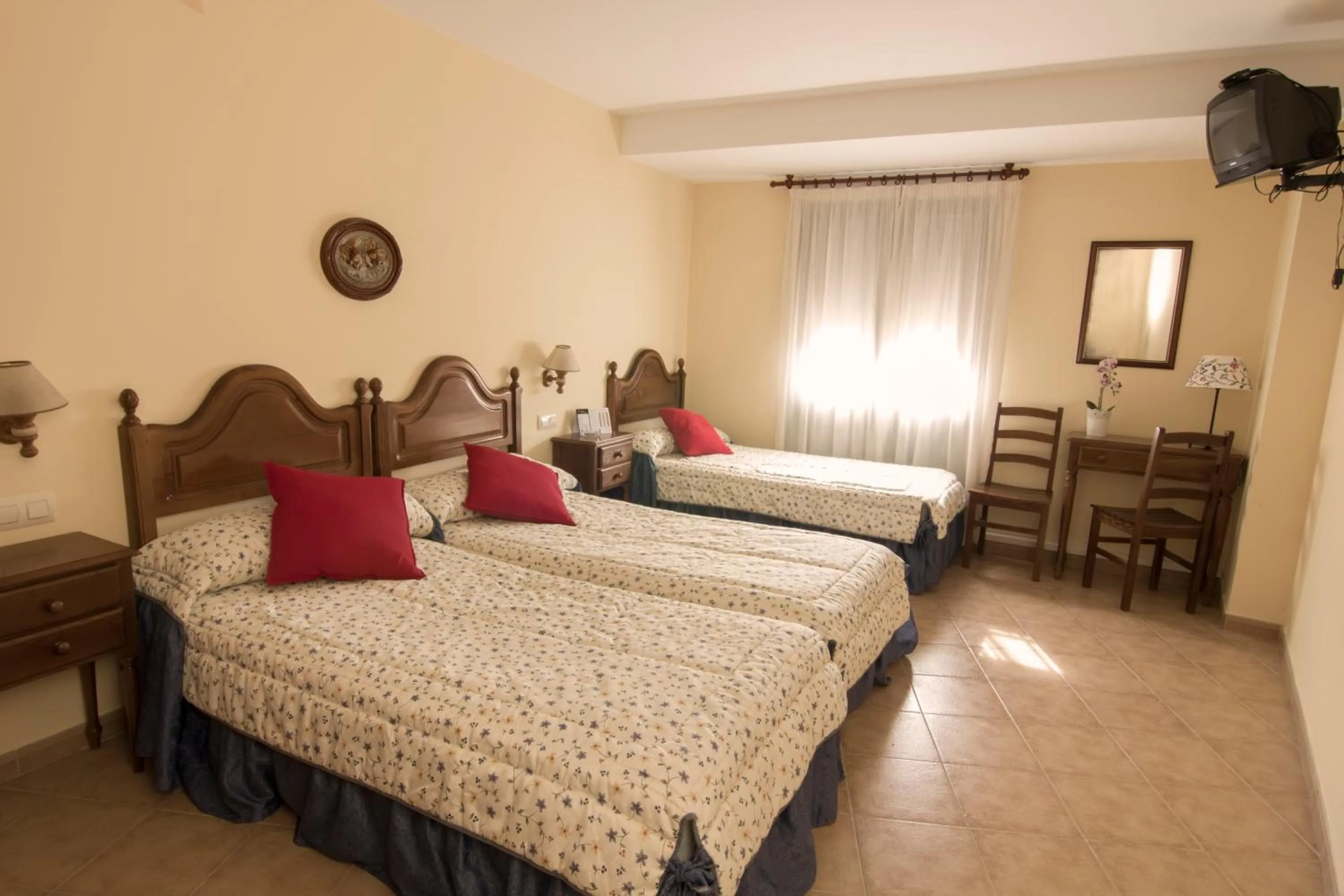 Bedroom, Bed in Hotel Mayno