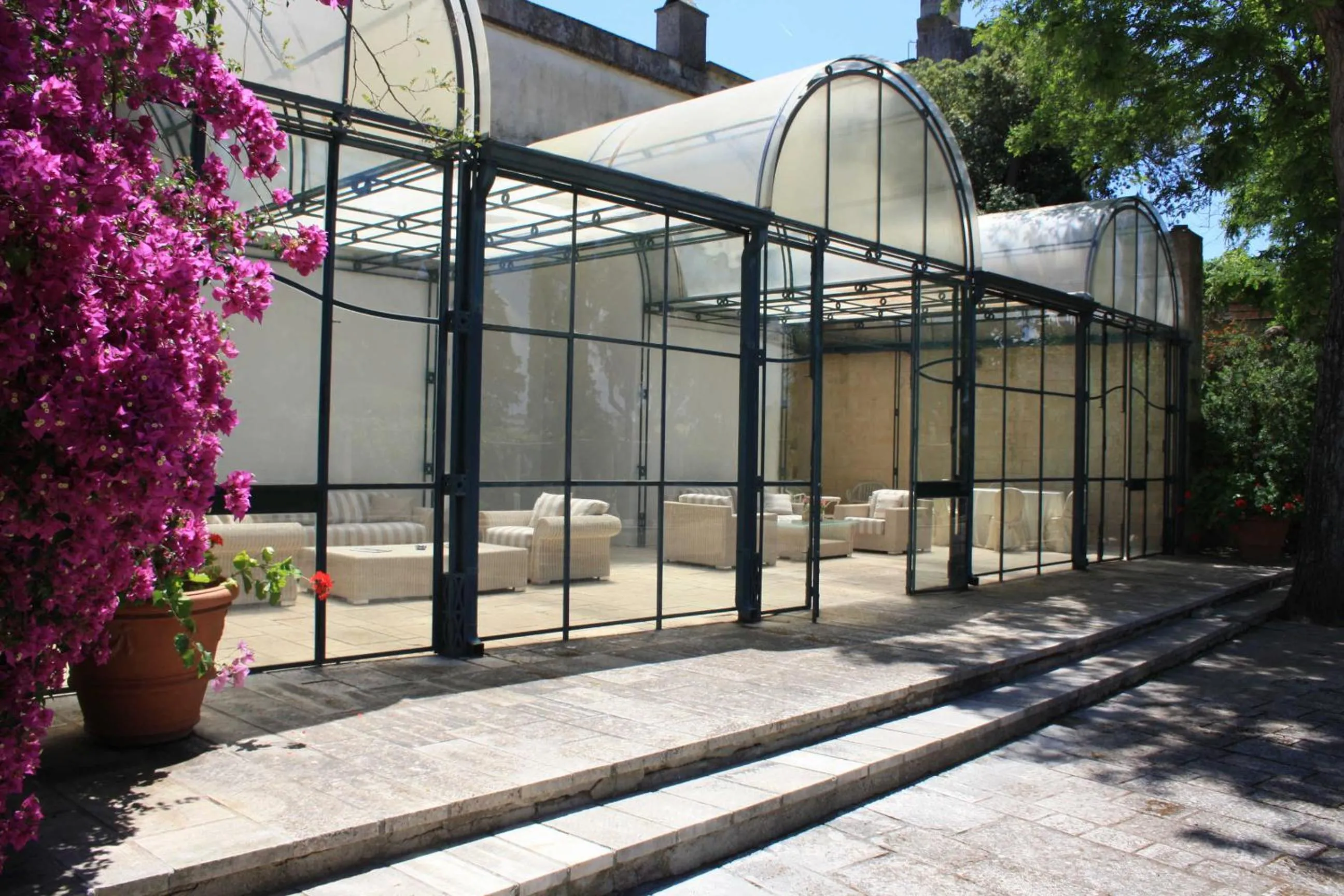 Garden view in Castello di Casamassella - Marea Stays Collection