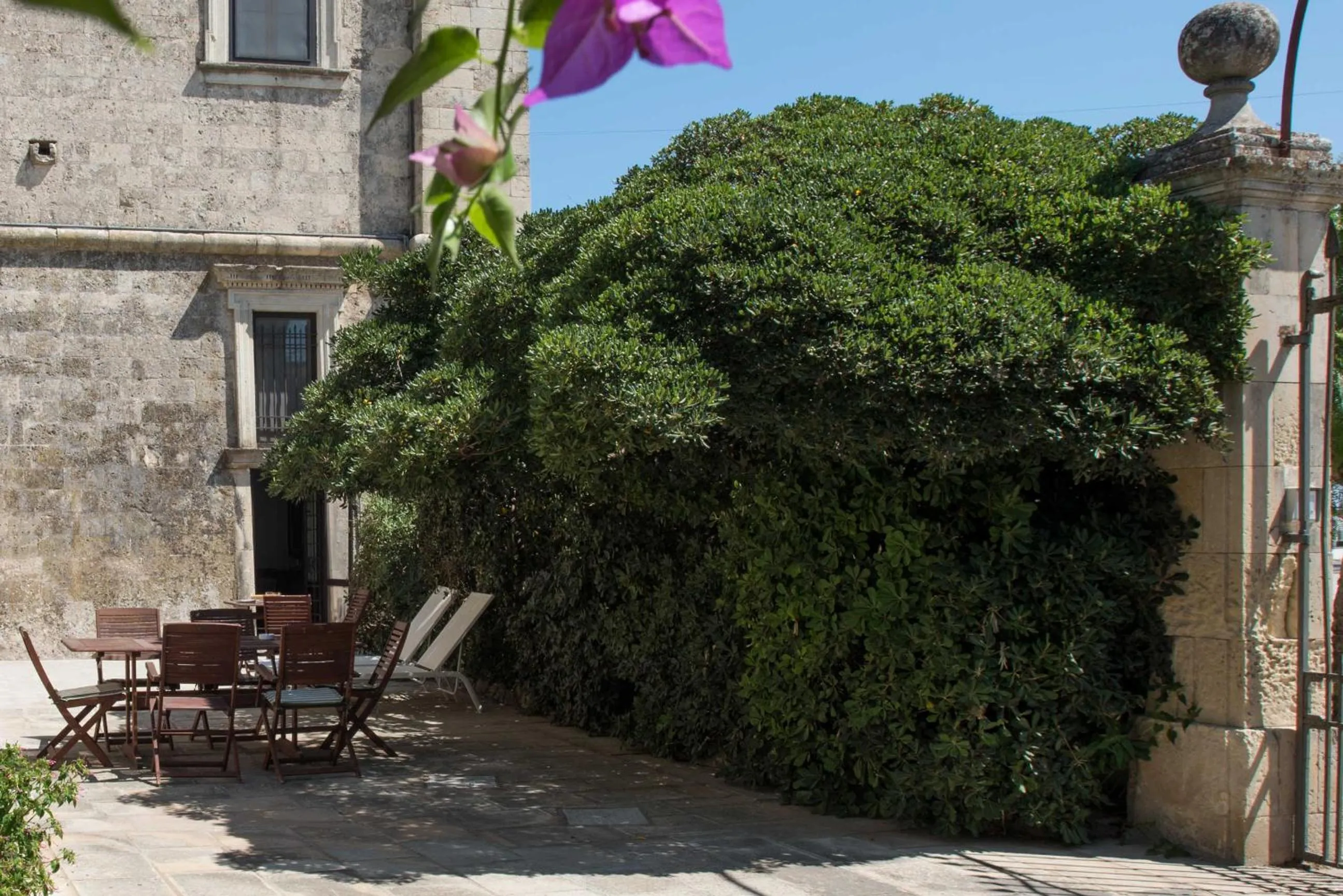 Garden in Castello di Casamassella - Marea Stays Collection