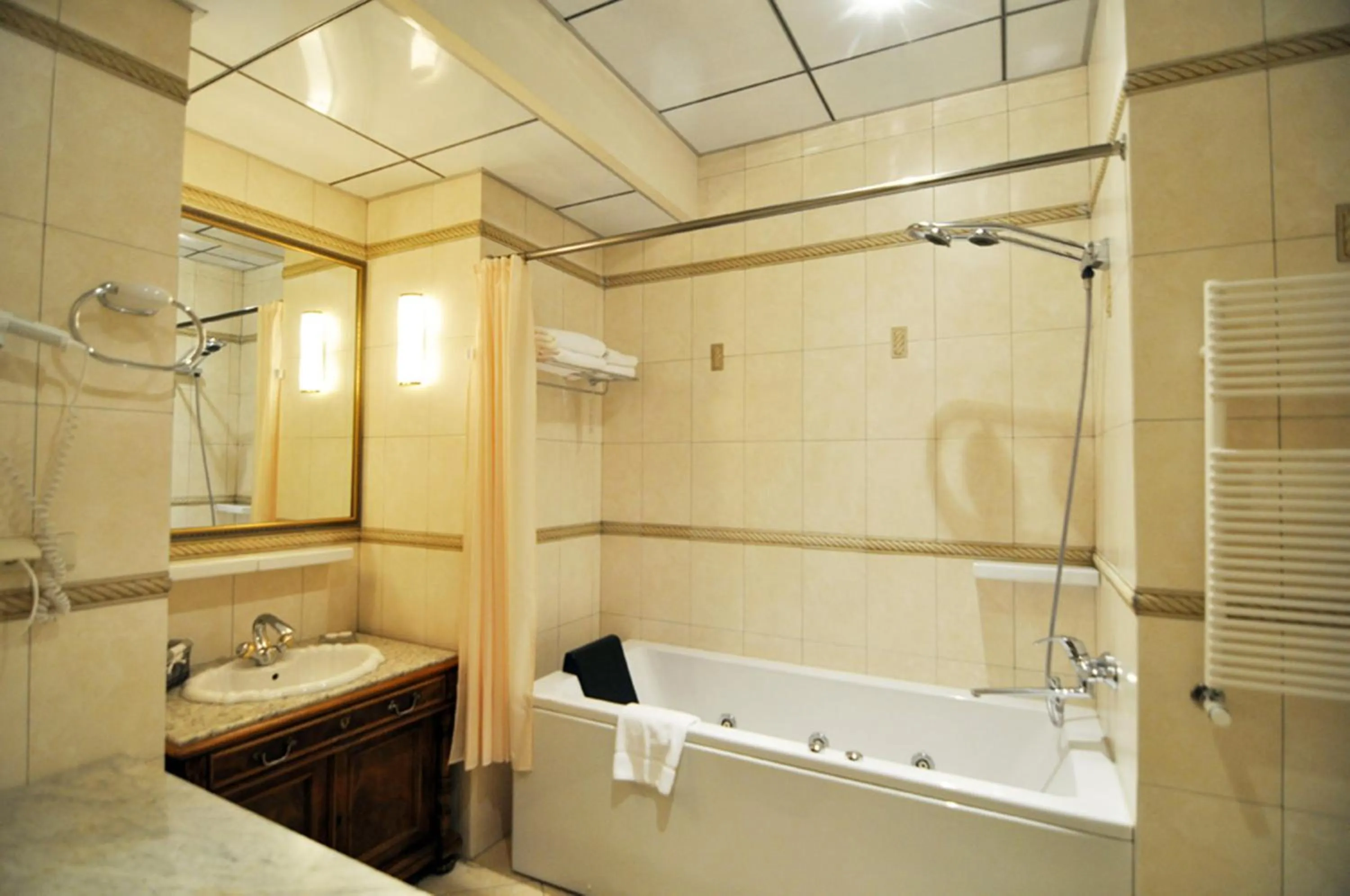 Bathroom in Vinotel Boutique Hotel