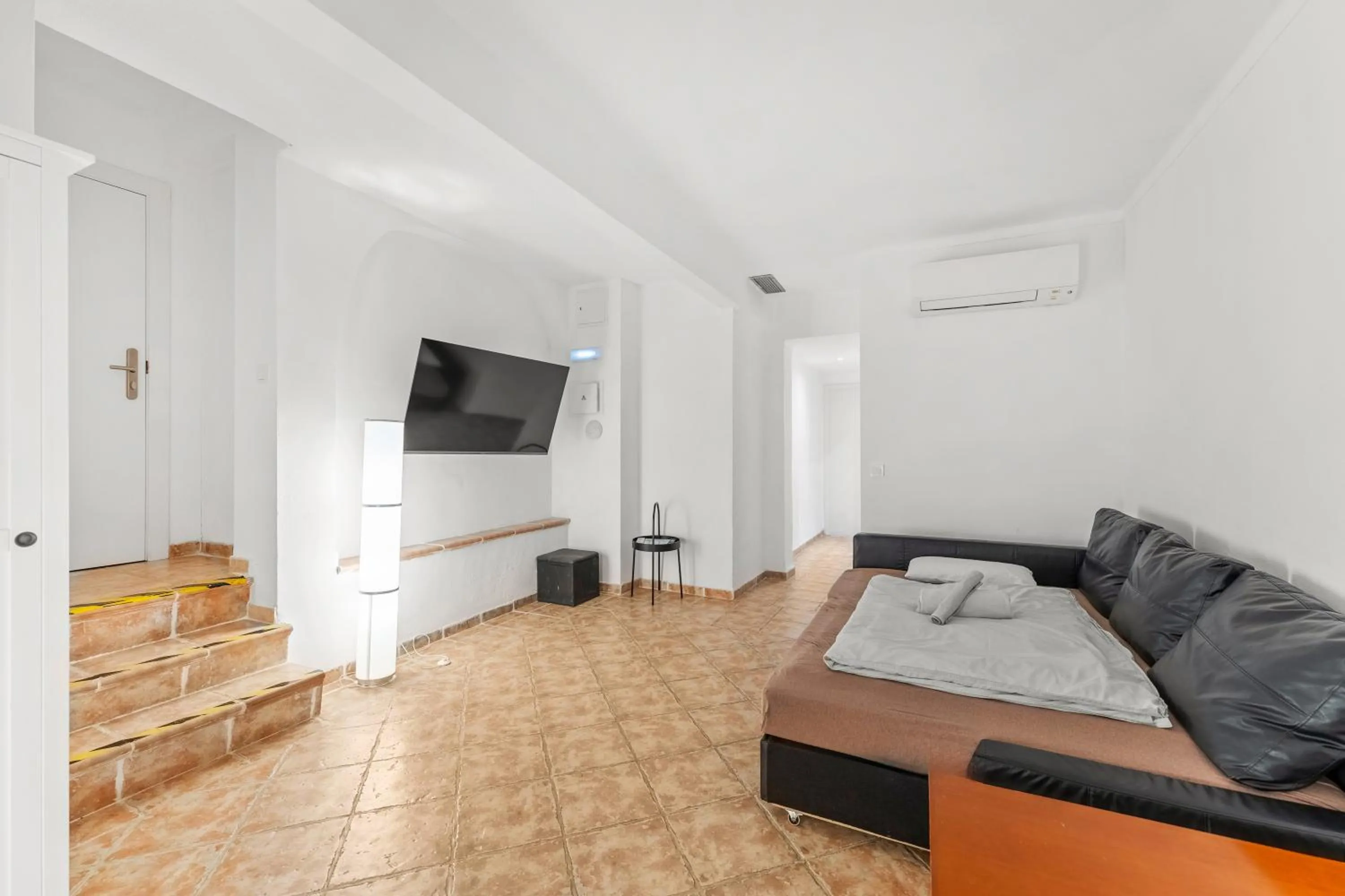 TV and multimedia, Bed in Amena Mar Hotel