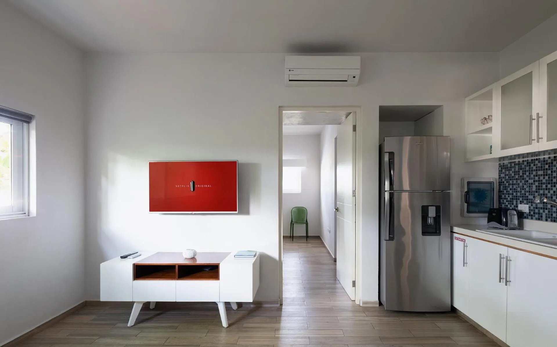 TV and multimedia in Azura Boutique Hotel