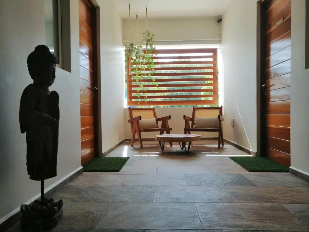 Living room in Azura Boutique Hotel