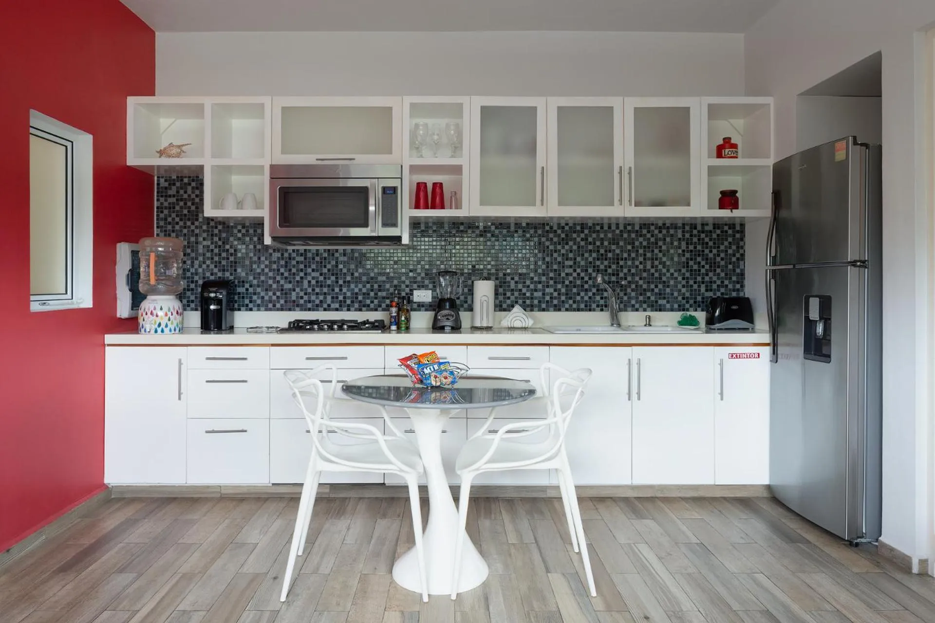 Coffee/tea facilities in Azura Boutique Hotel