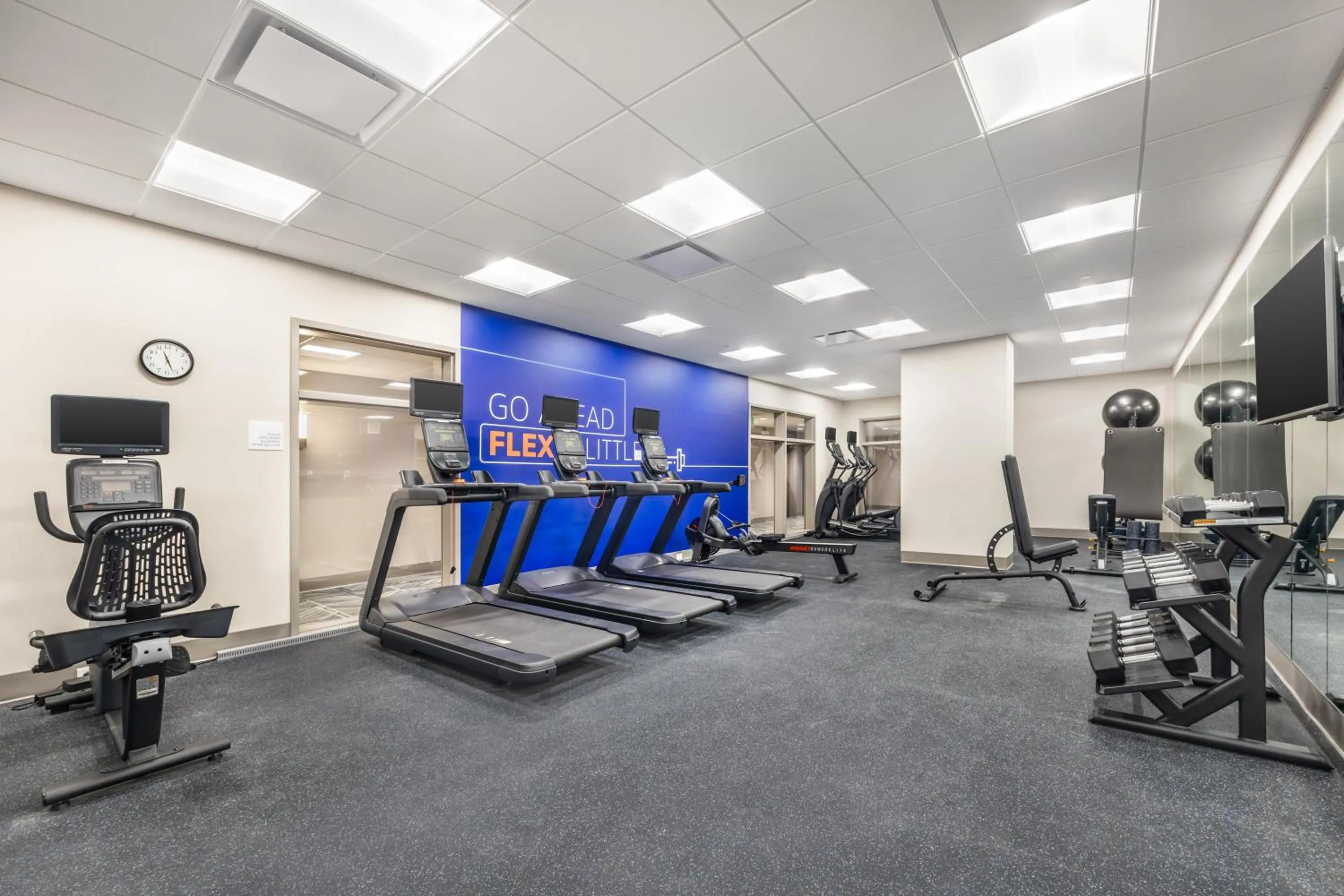 Fitness centre/facilities in Holiday Inn Express & Suites Nashville West End - Univ Area by IHG