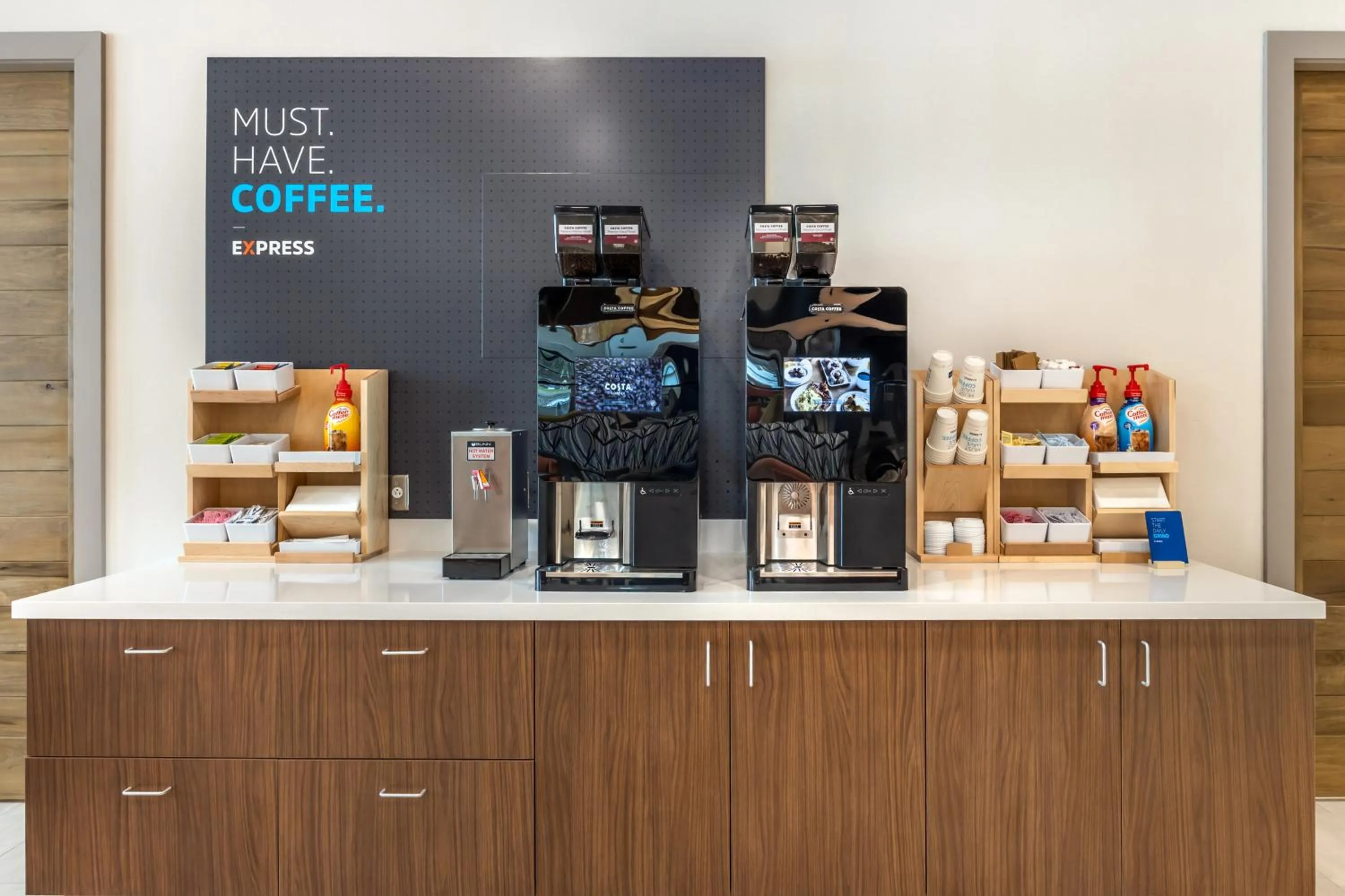 Coffee/tea facilities in Holiday Inn Express & Suites Nashville West End - Univ Area by IHG