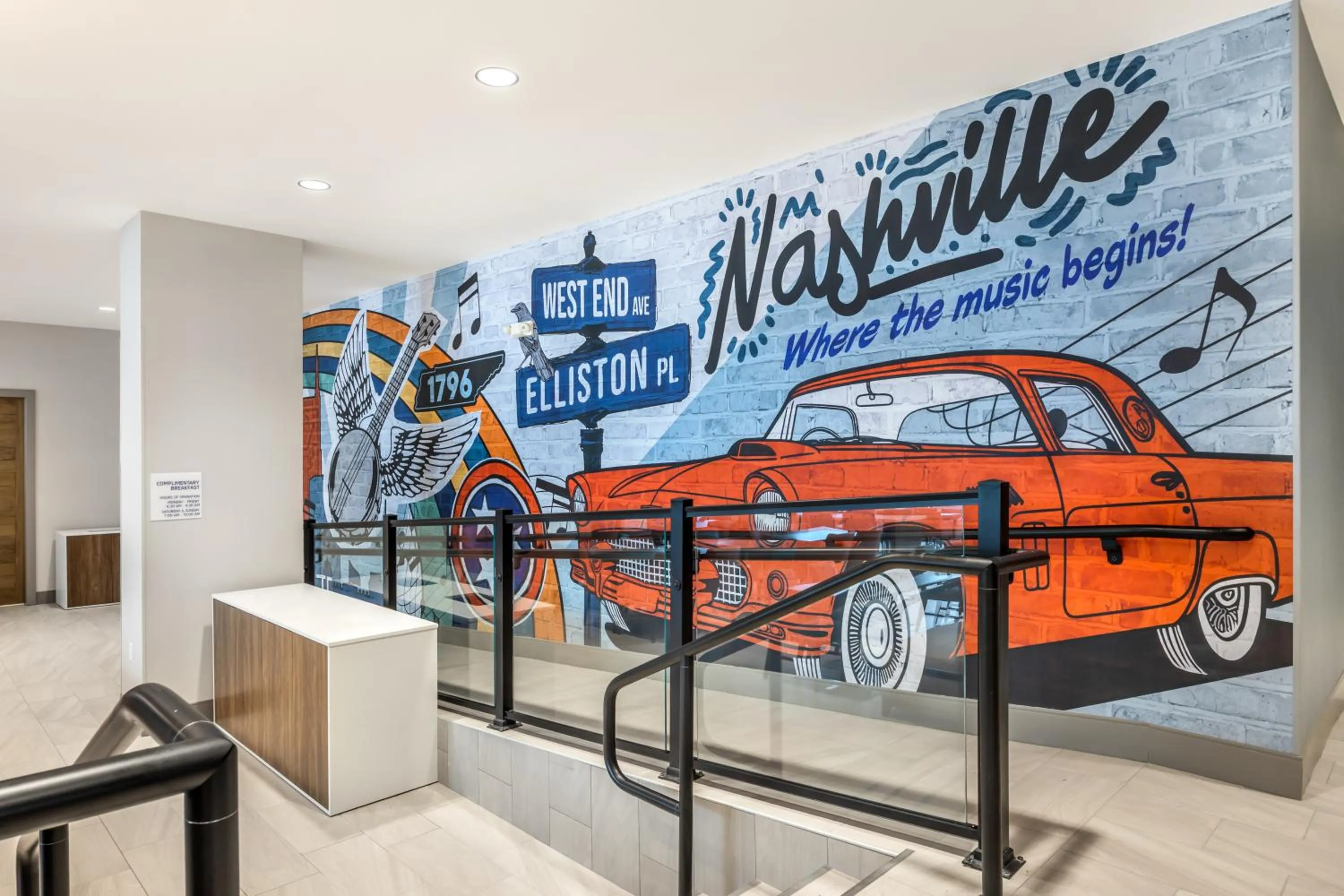 Lobby or reception in Holiday Inn Express & Suites Nashville West End - Univ Area by IHG