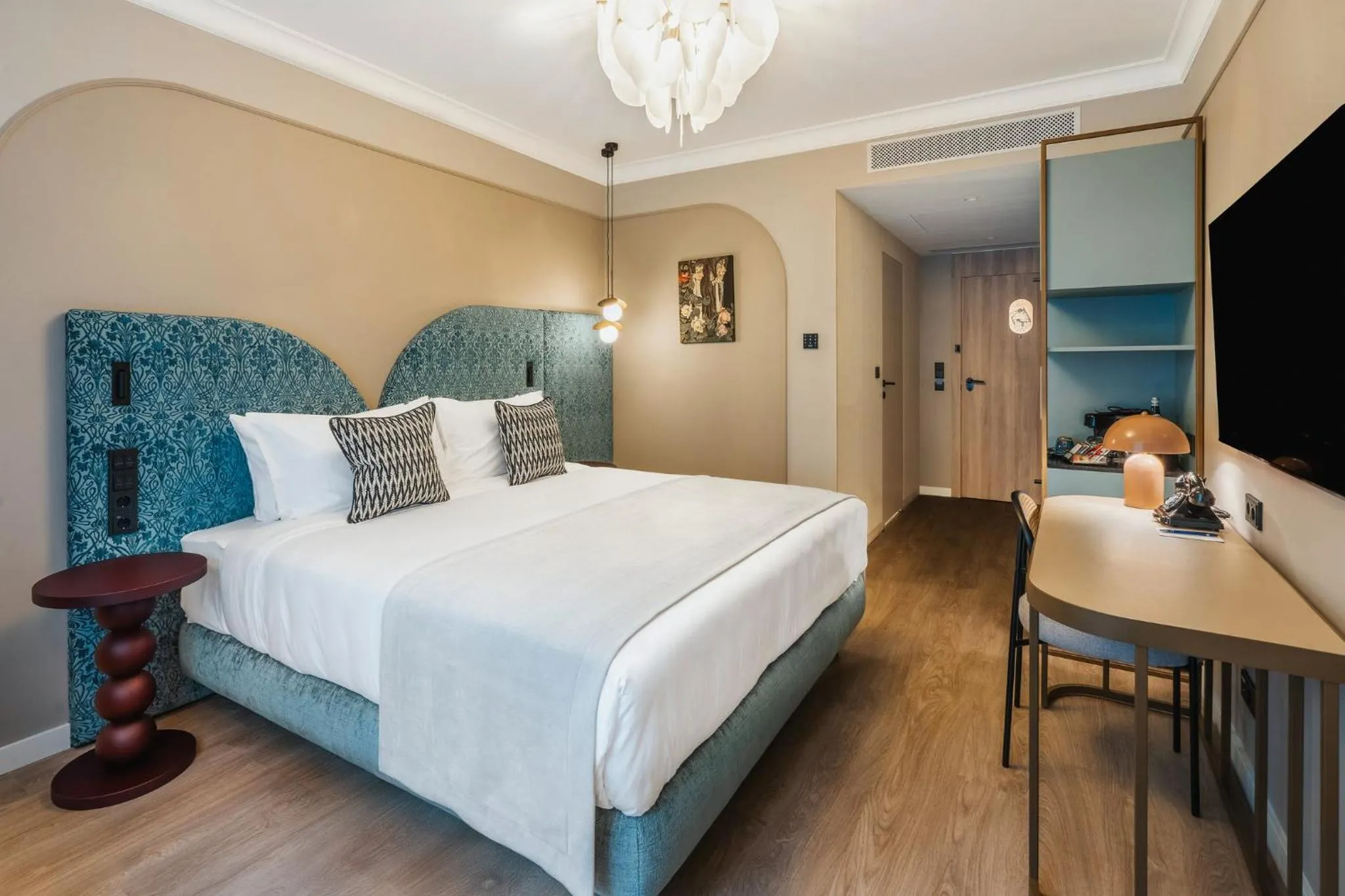 Photo of the whole room, Bed in Hotel Indigo Krakow - Wawel Castle by IHG