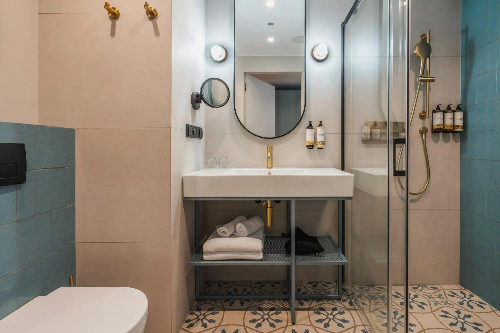 Photo of the whole room in Hotel Indigo Krakow - Wawel Castle by IHG