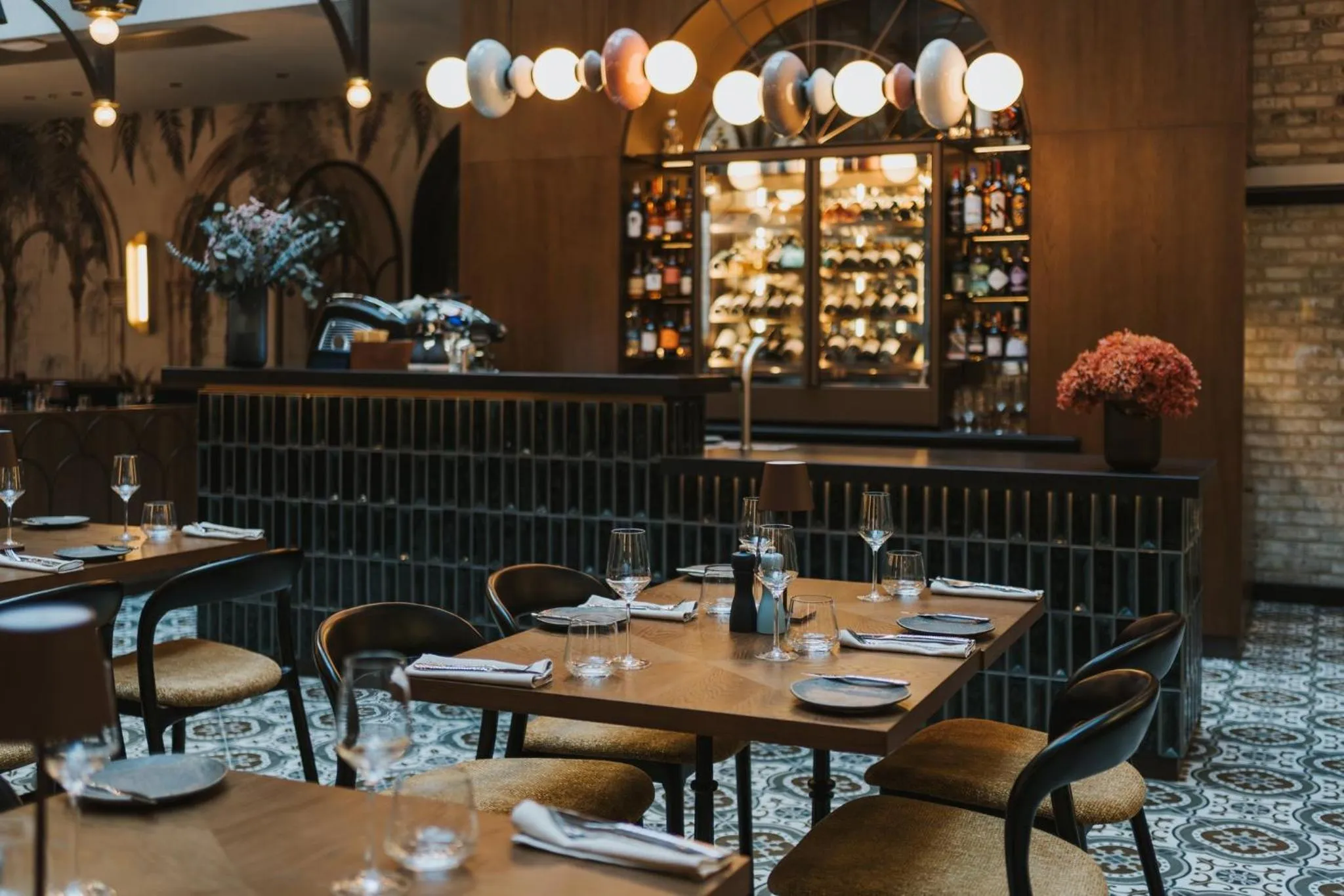 Restaurant/places to eat in Hotel Indigo Krakow - Wawel Castle by IHG