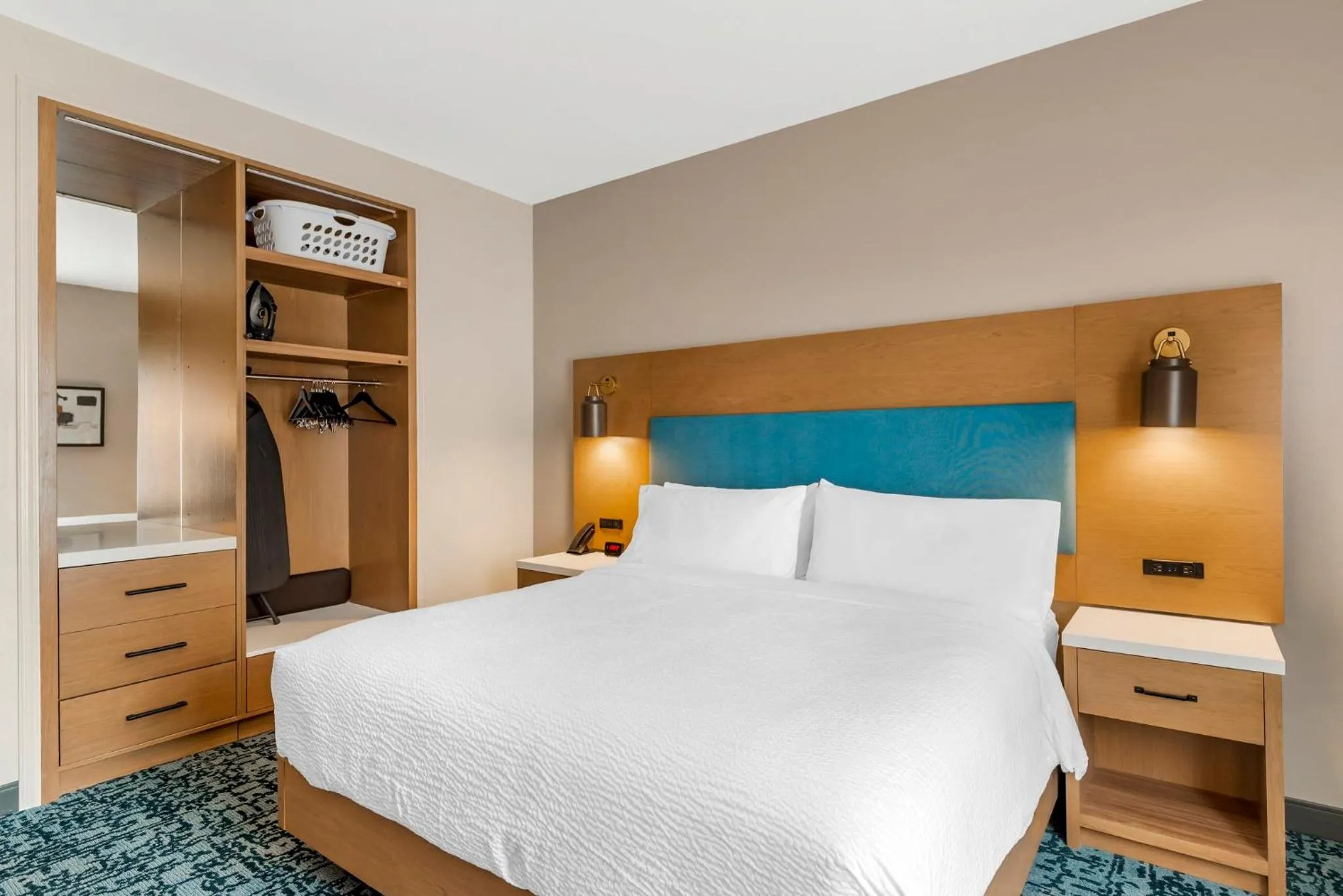 Bedroom, Bed in Candlewood Suites Chester - Richmond by IHG