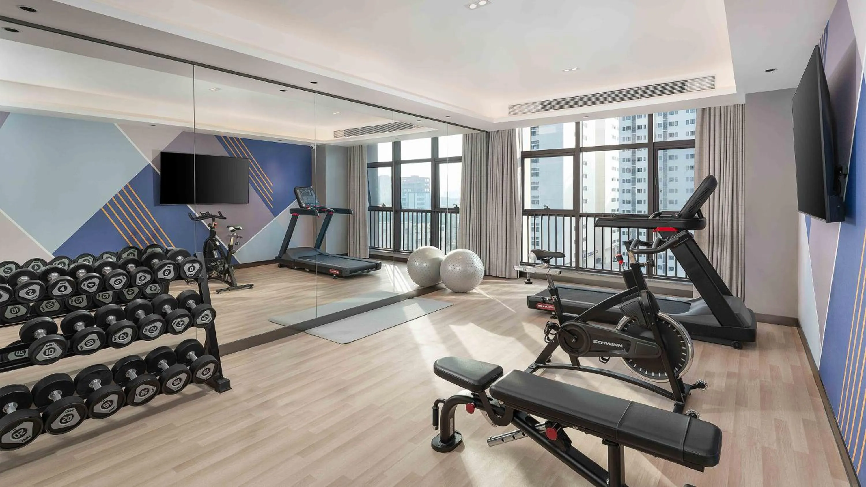 Fitness centre/facilities in Holiday Inn Express Foshan Shunde Lecong by IHG
