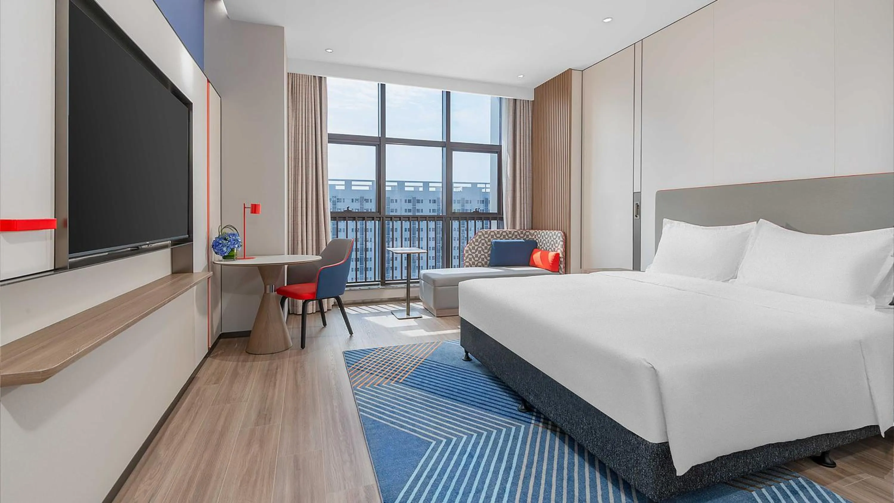 Bed in Holiday Inn Express Foshan Shunde Lecong by IHG
