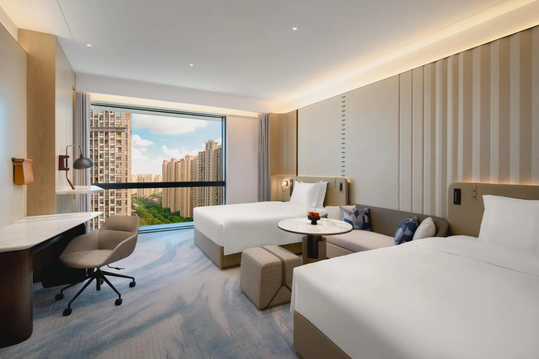 Photo of the whole room, Bed in Crowne Plaza Kunshan East by IHG