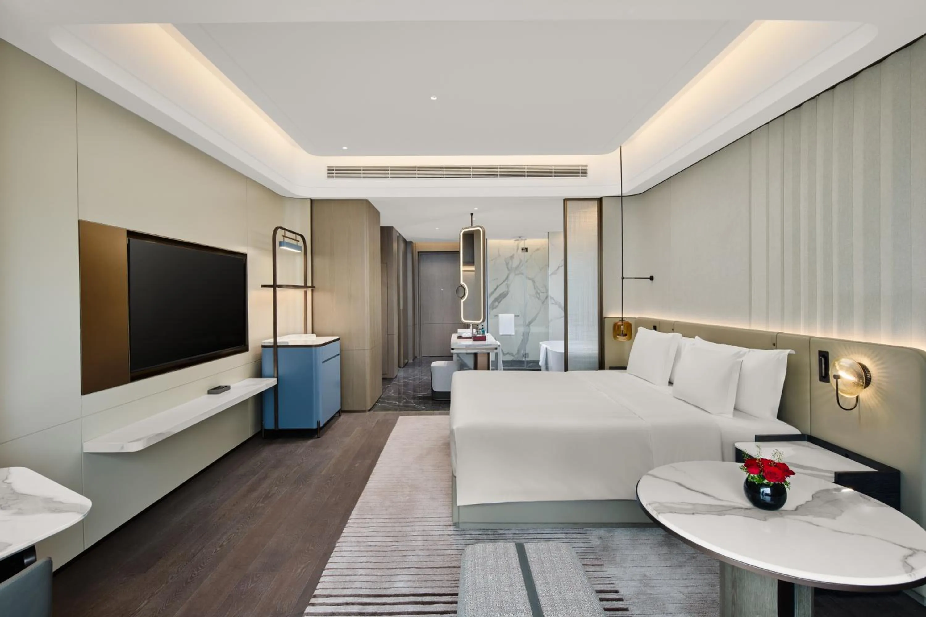 Photo of the whole room, Bed in Crowne Plaza Kunshan East by IHG