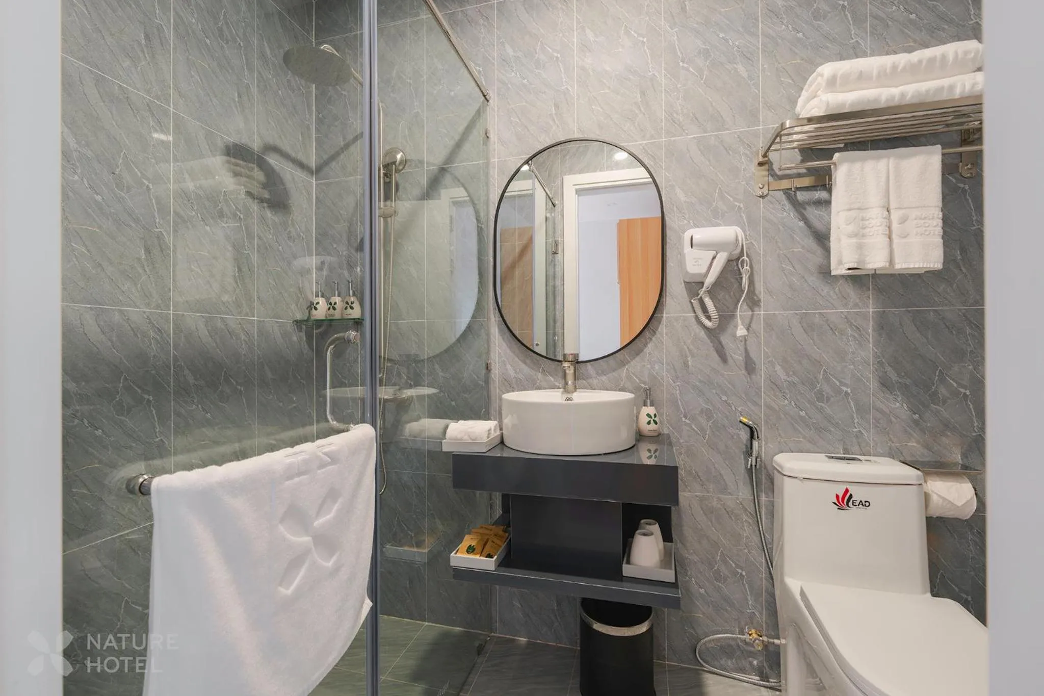 Shower in Nature Hotel - Le Hong Phong