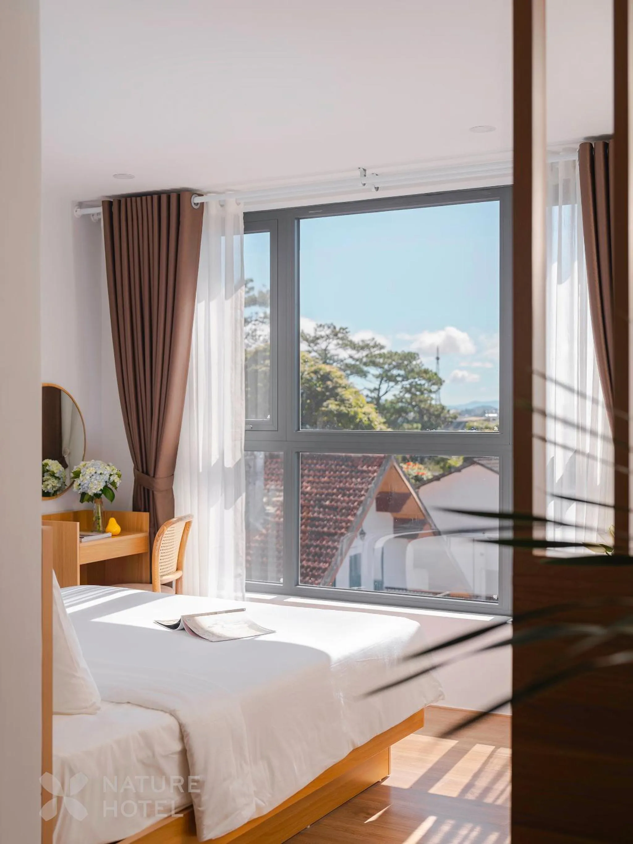 Bed in Nature Hotel - Le Hong Phong