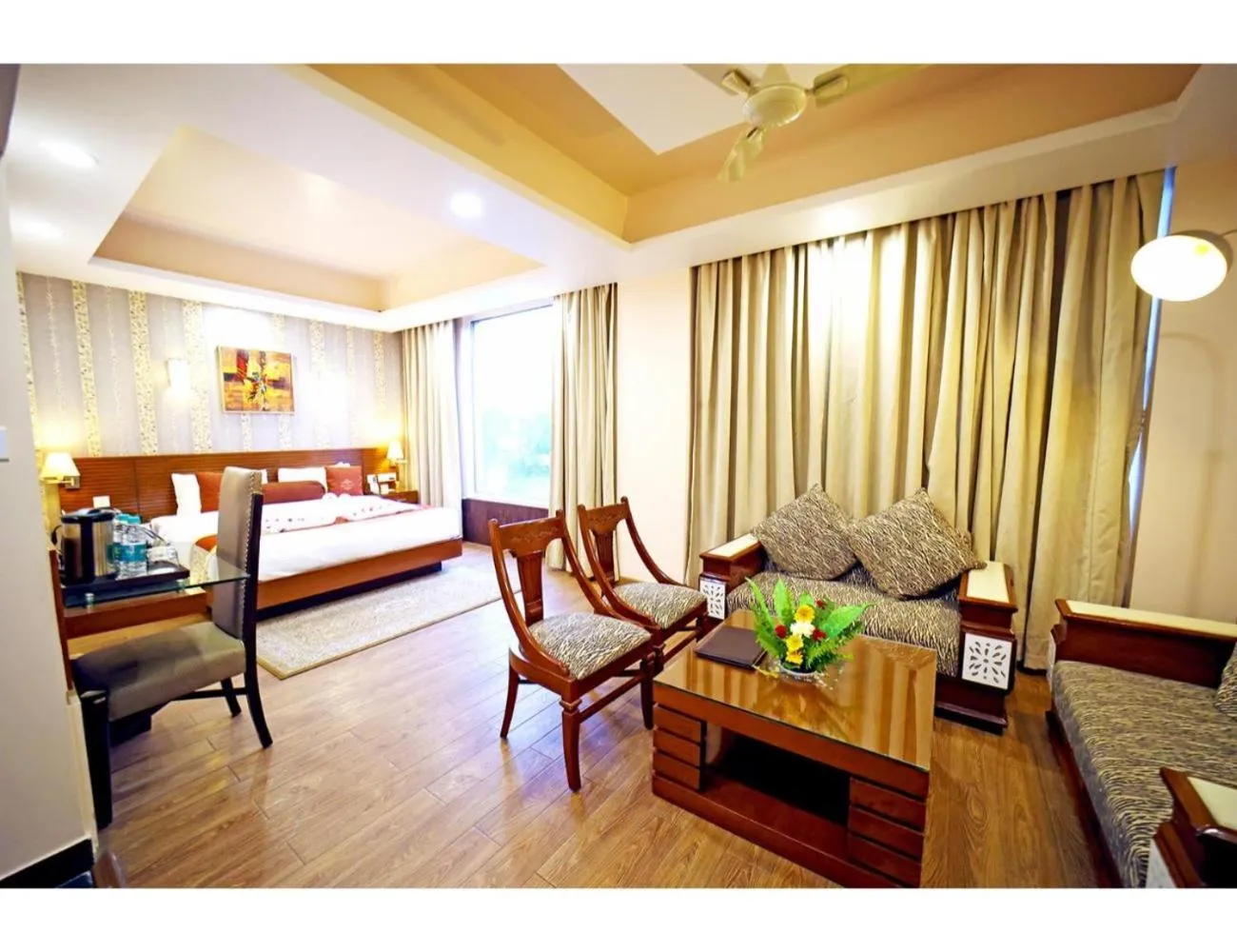 Bed in The Red Velvet Hotel Samarpan, Patna