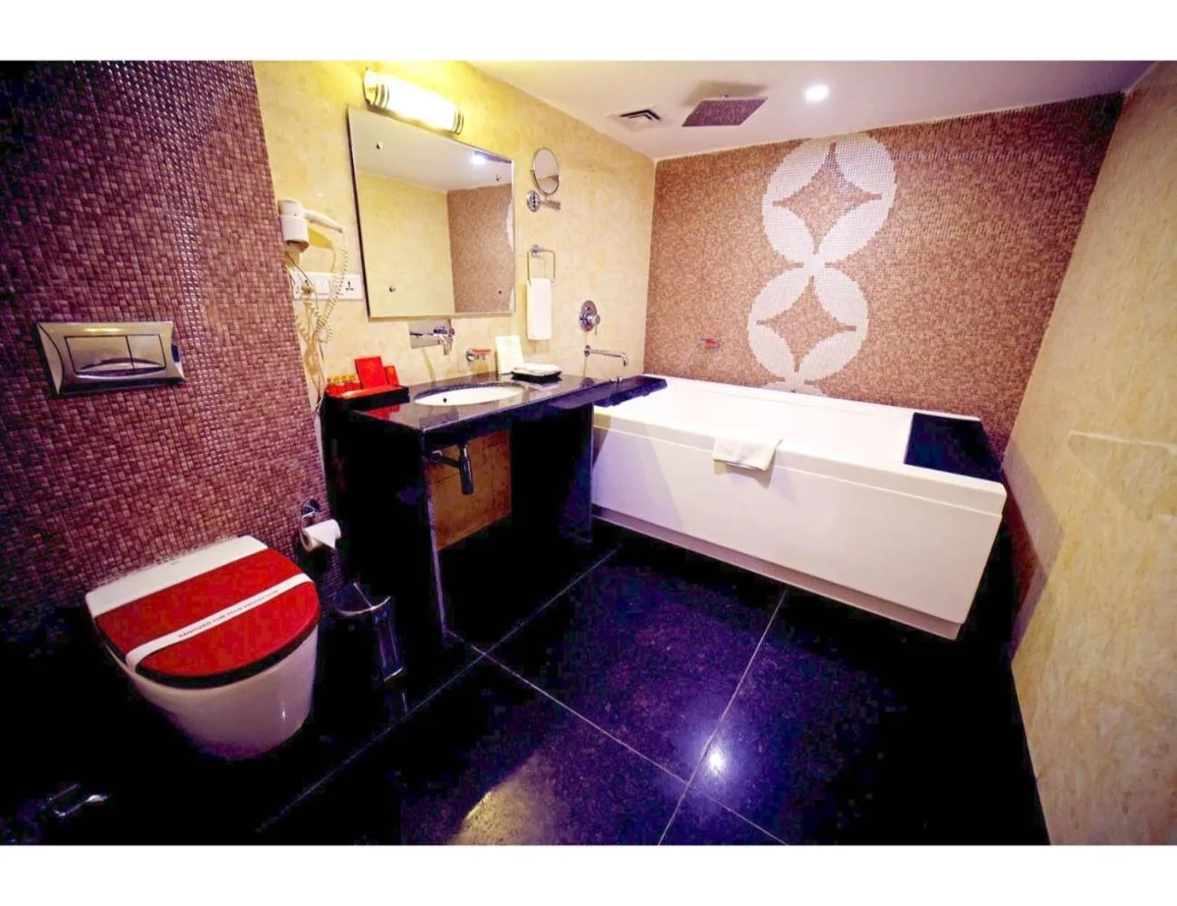 Bed in The Red Velvet Hotel Samarpan, Patna