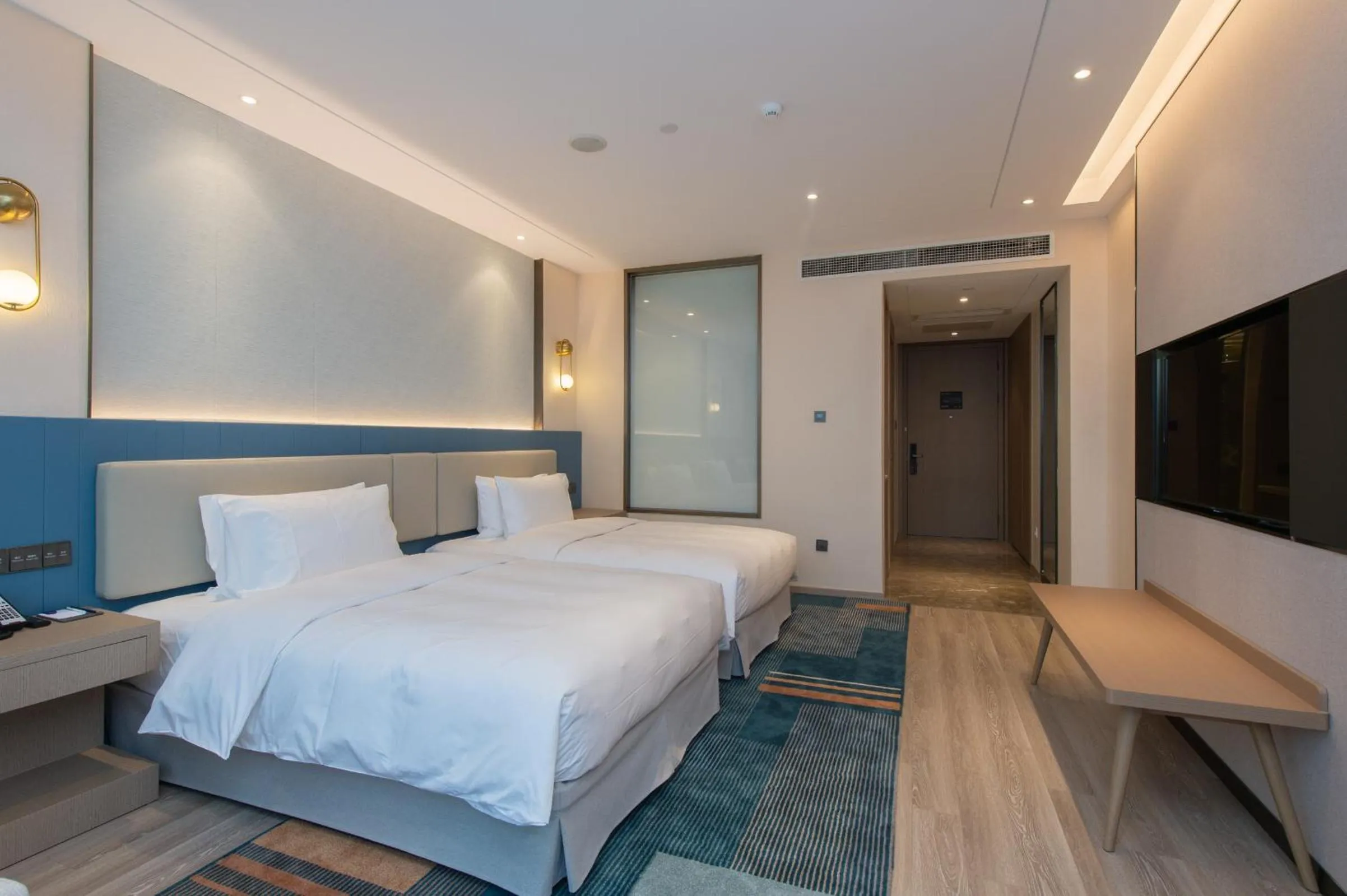 Photo of the whole room, Bed in Novotel Wuxi