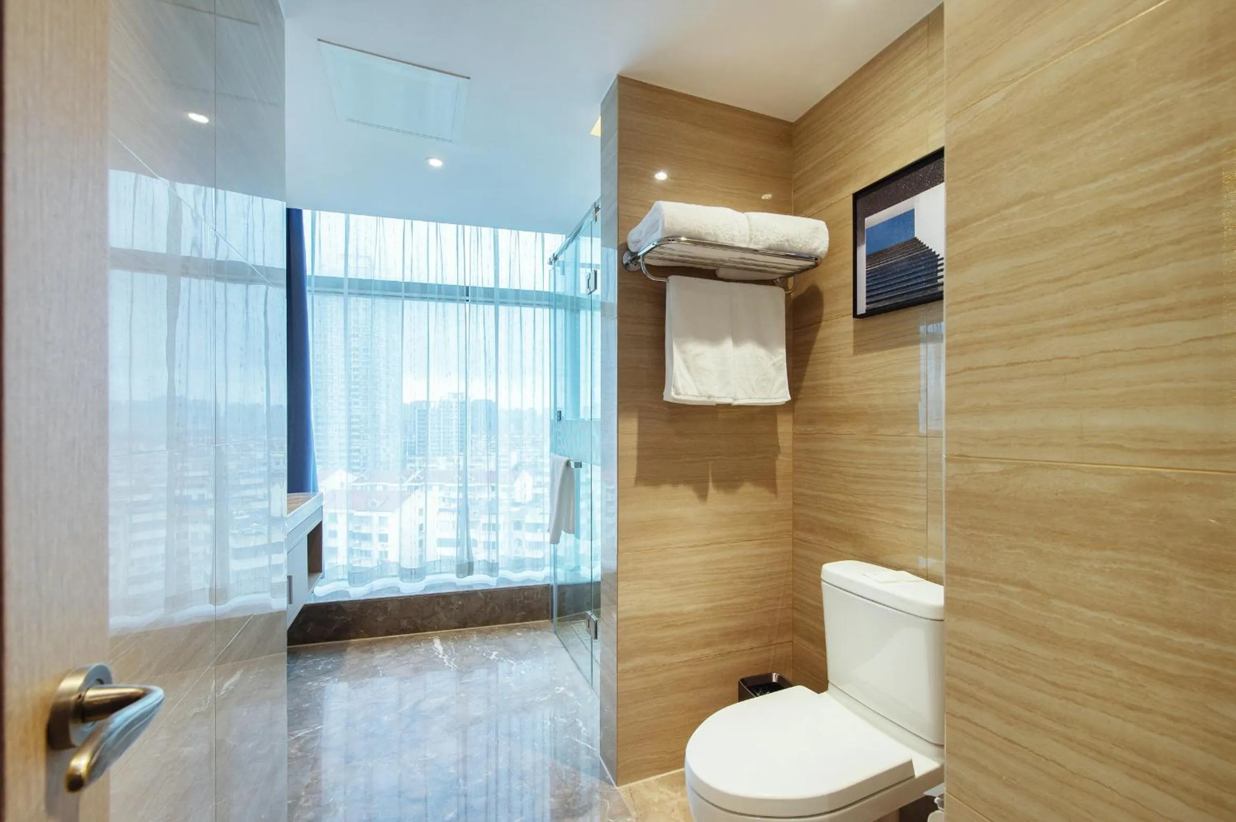 Toilet in Novotel Wuxi