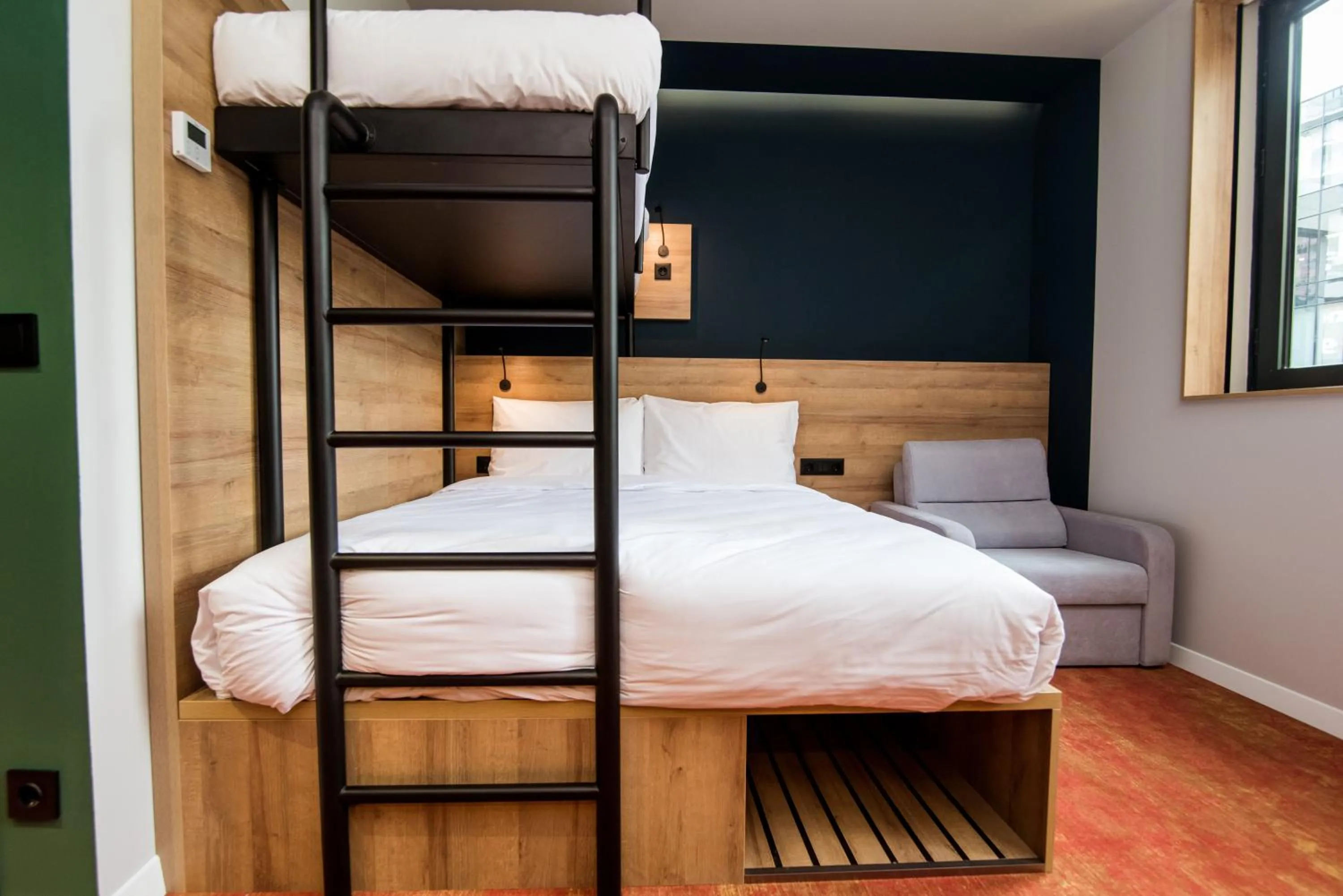 bunk bed, Bed in greet Tbilisi Center