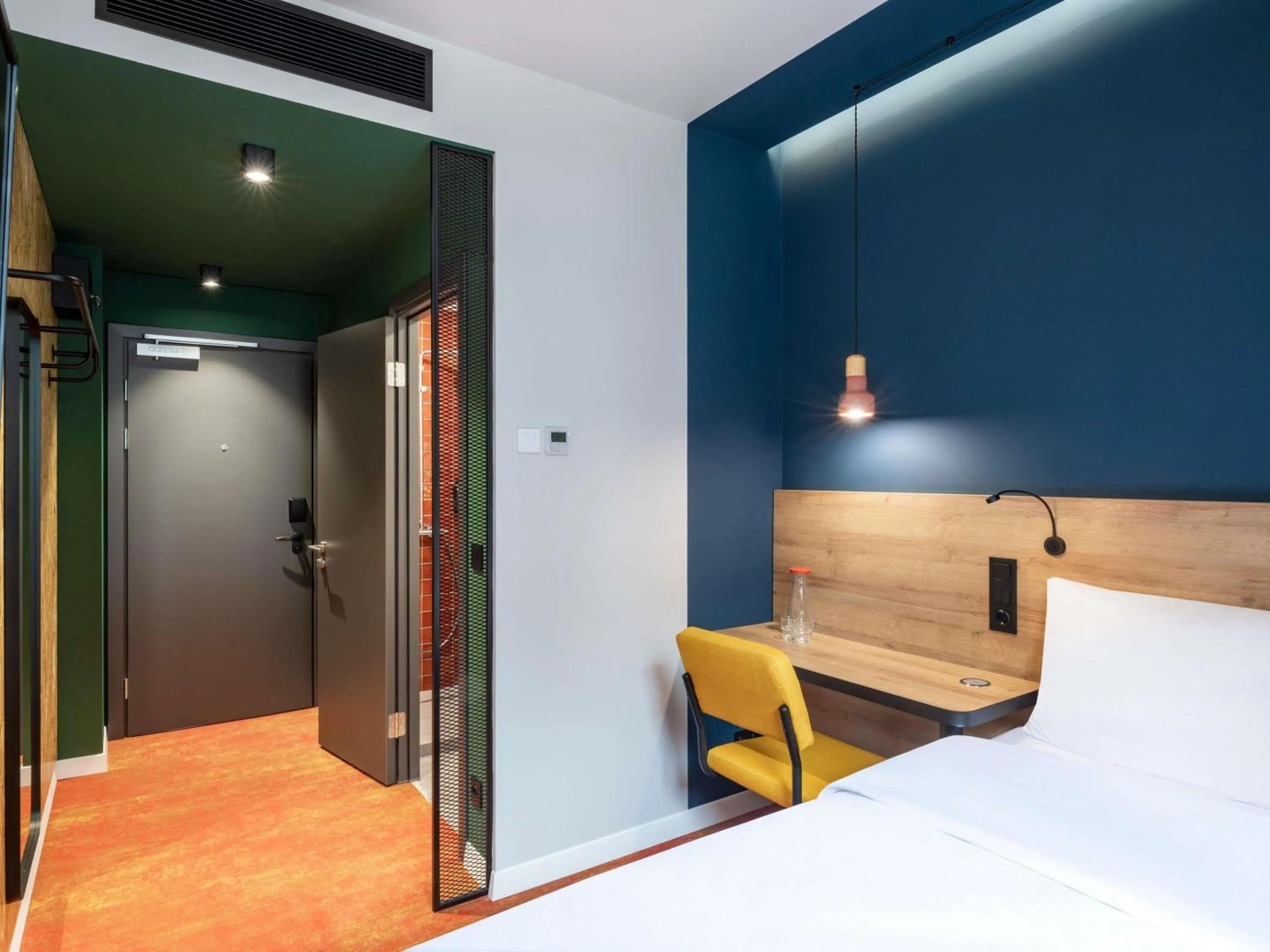 Bedroom, Bed in greet Tbilisi Center